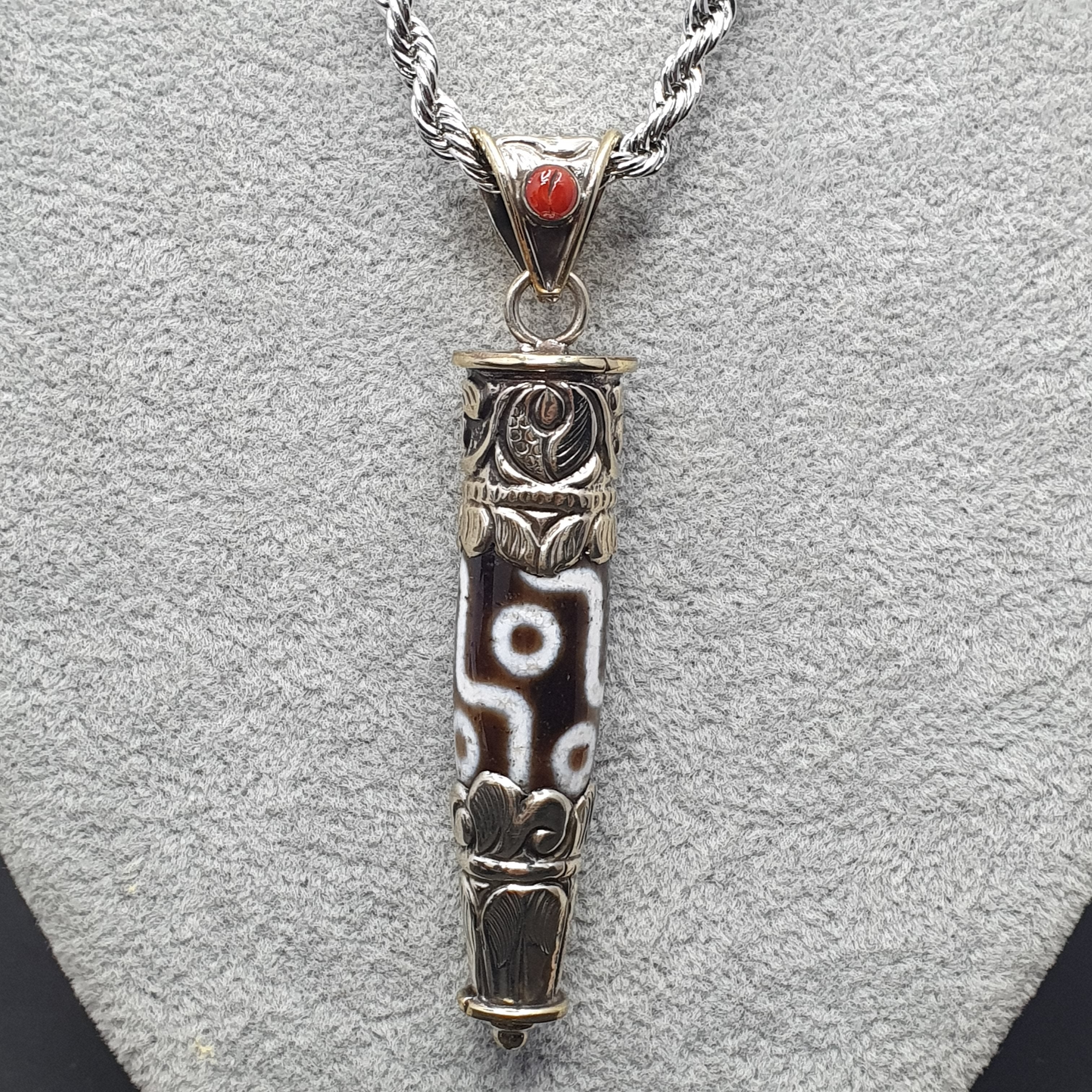 Vintage Tibetan 9 Eyes Agate & Brass Pendant Necklace