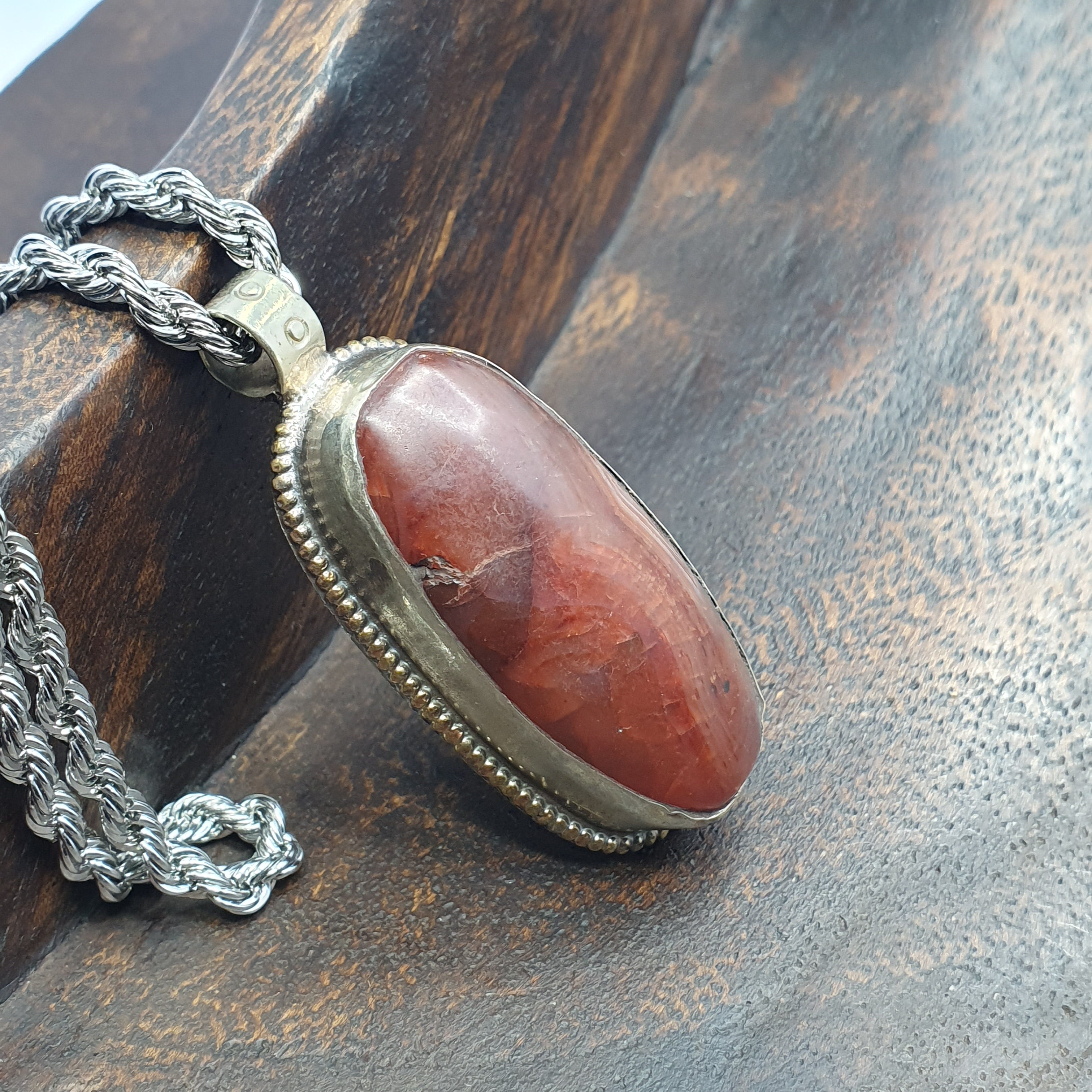 Vintage Tibetan Nepalese Red Carnelian Agate Pendant Necklace