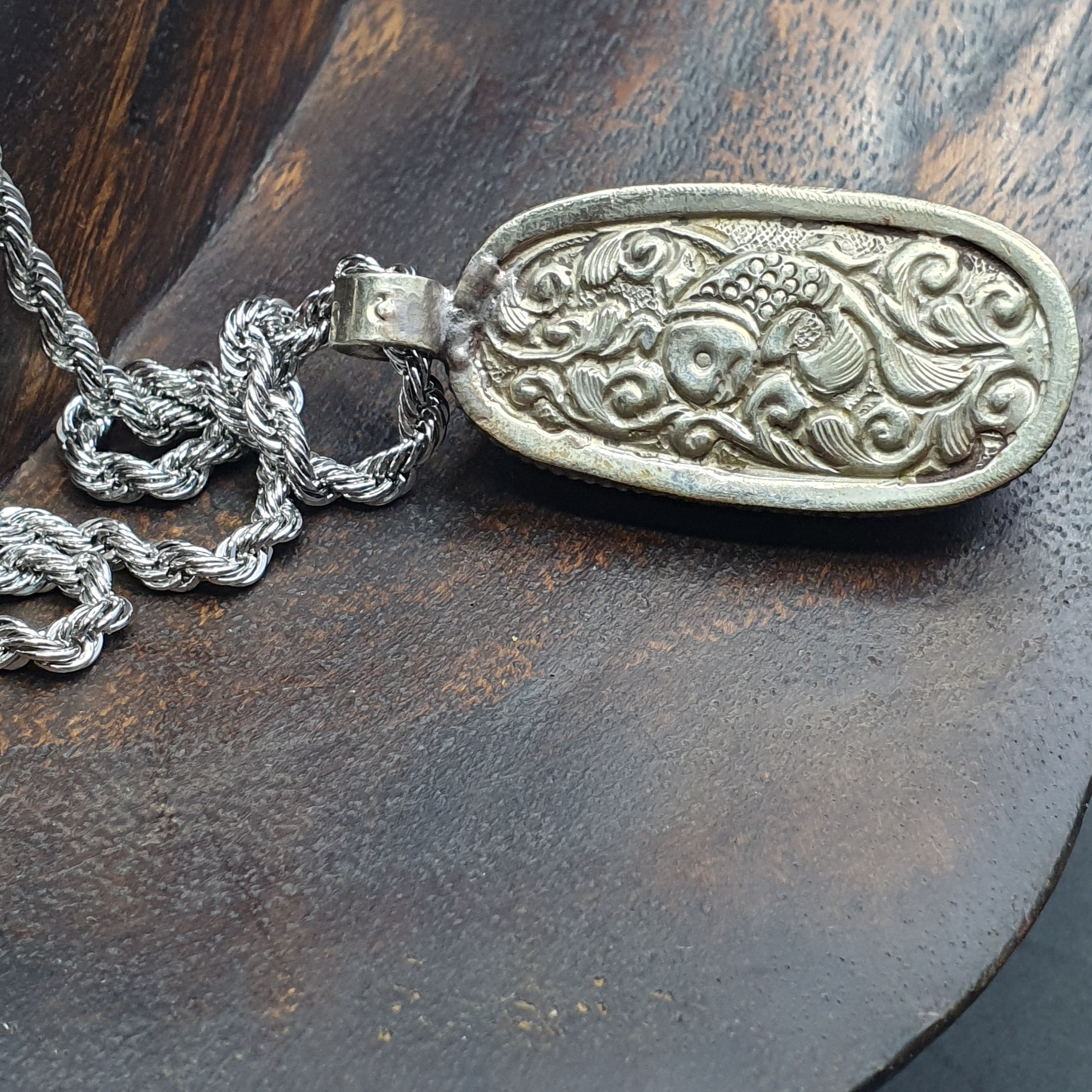 Vintage Tibetan Nepalese Red Carnelian Agate Pendant Necklace