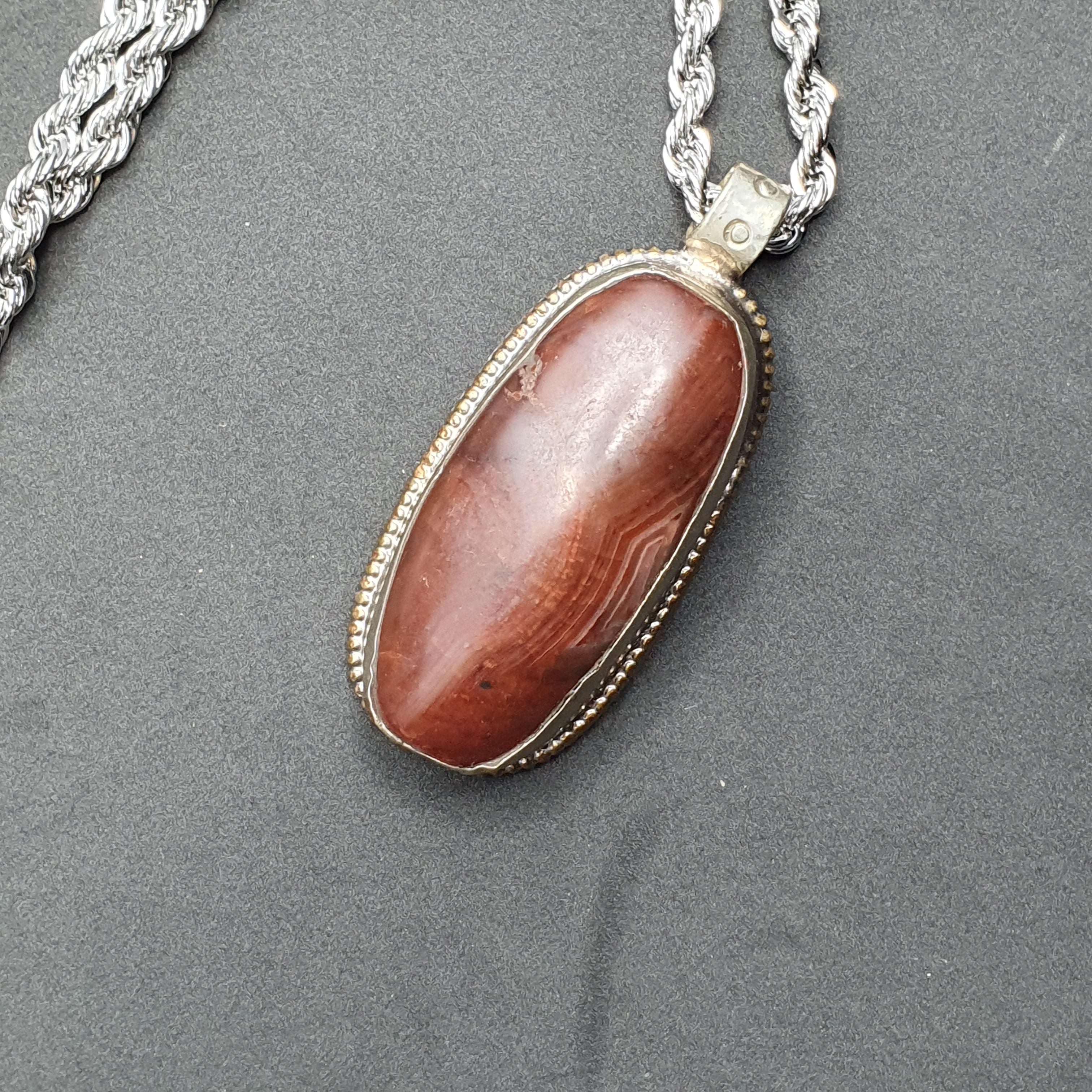 Vintage Tibetan Nepalese Red Carnelian Agate Pendant Necklace