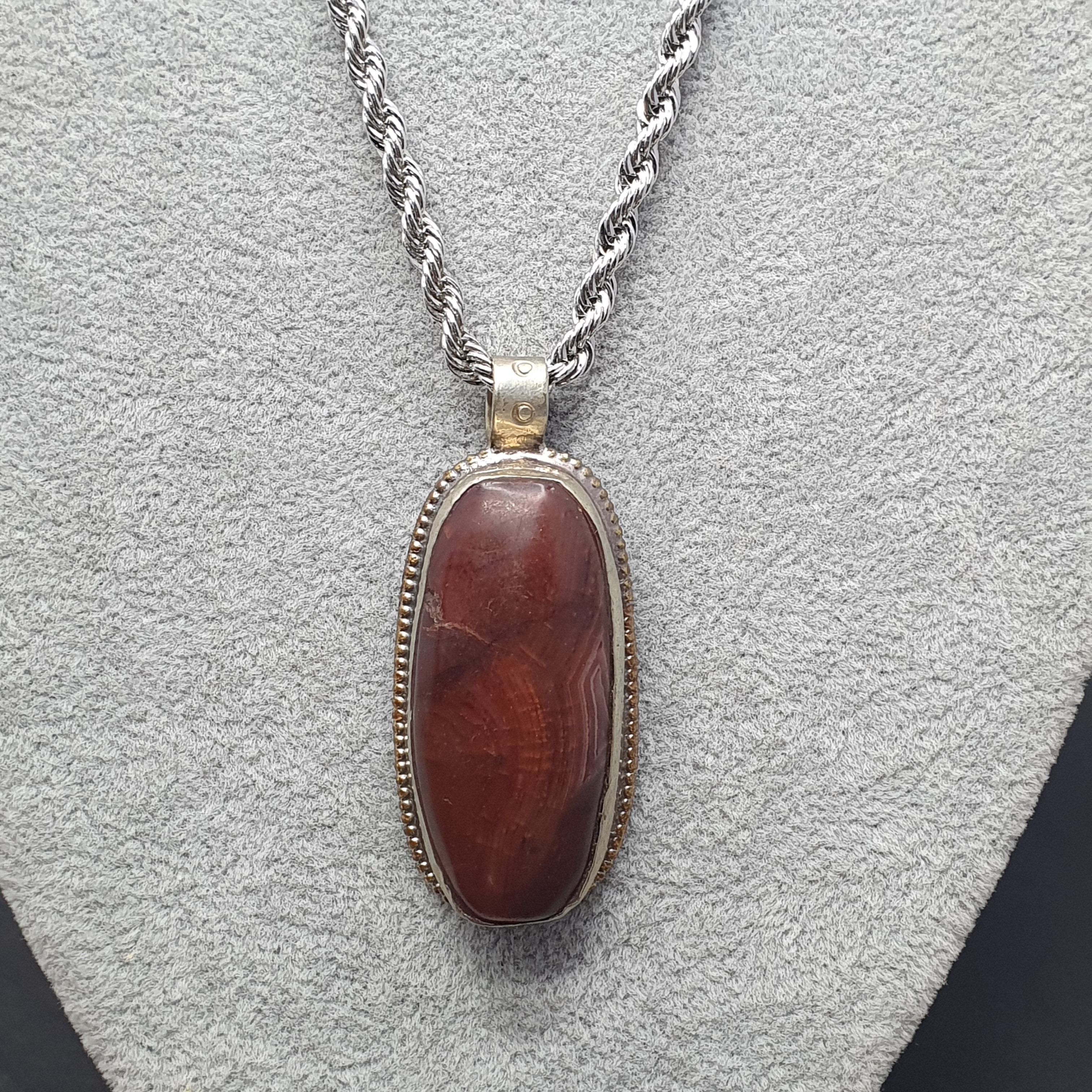 Vintage Tibetan Nepalese Red Carnelian Agate Pendant Necklace