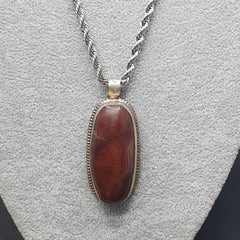 Vintage Tibetan Nepalese Red Carnelian Agate Pendant Necklace