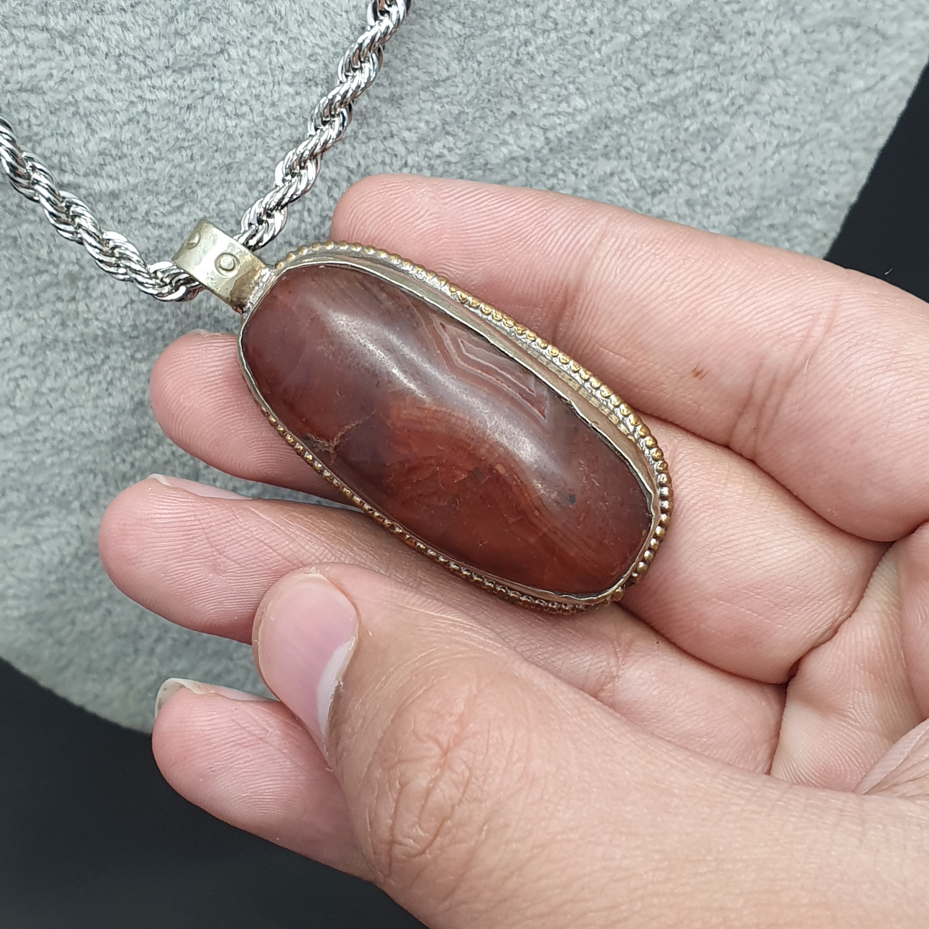 Vintage Tibetan Nepalese Red Carnelian Agate Pendant Necklace