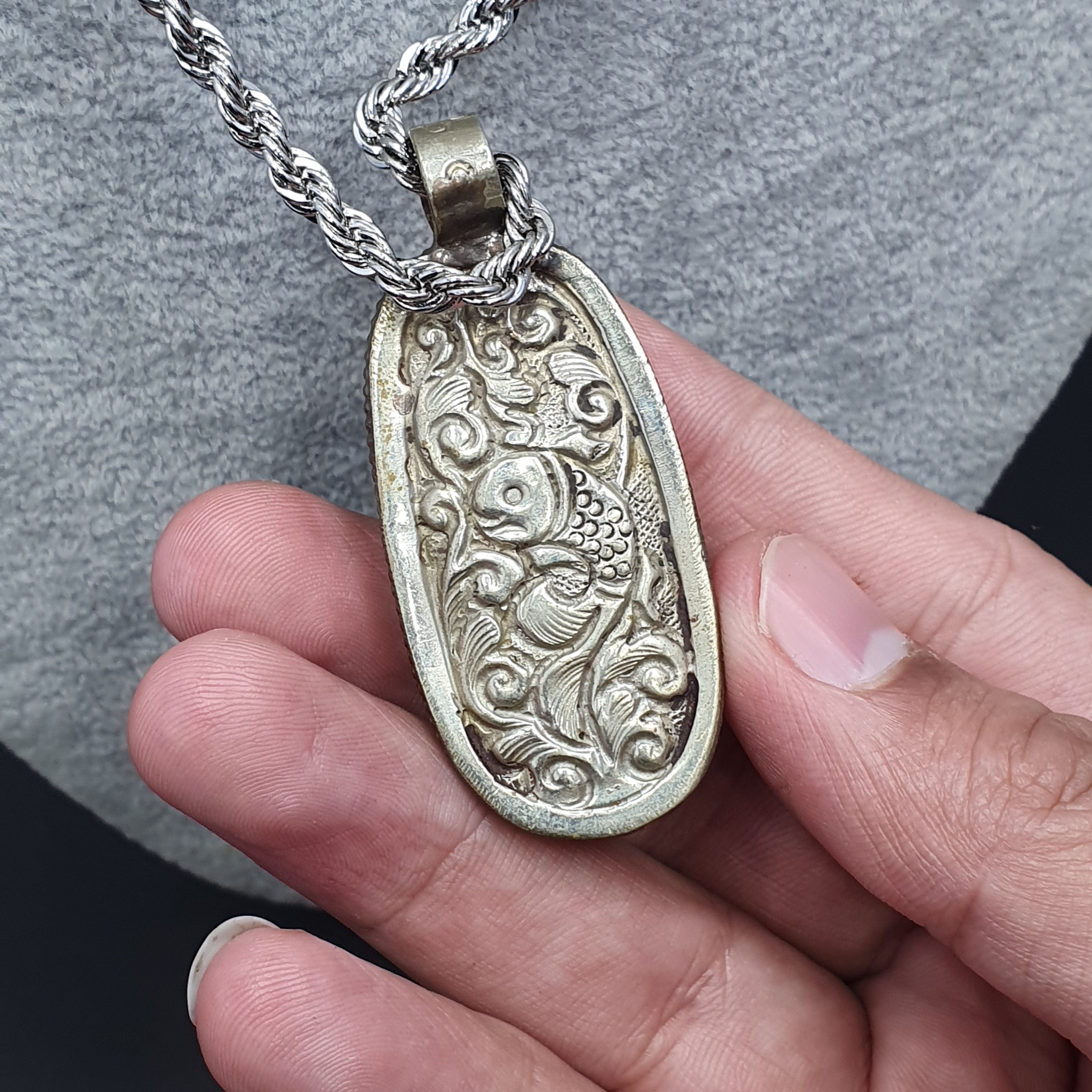 Vintage Tibetan Nepalese Red Carnelian Agate Pendant Necklace