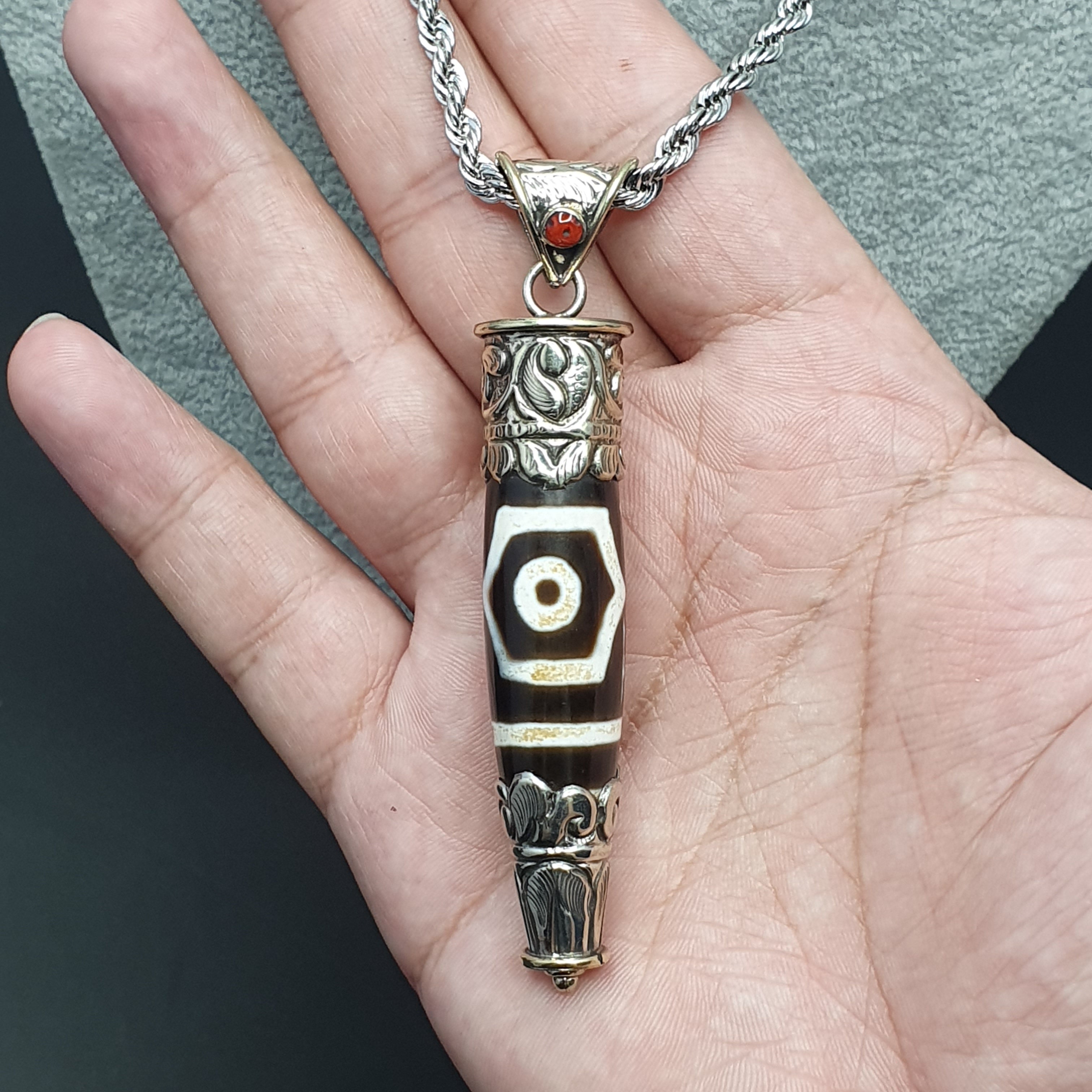 Vintage Tibetan 3 Eyes Agate & Brass Pendant Necklace