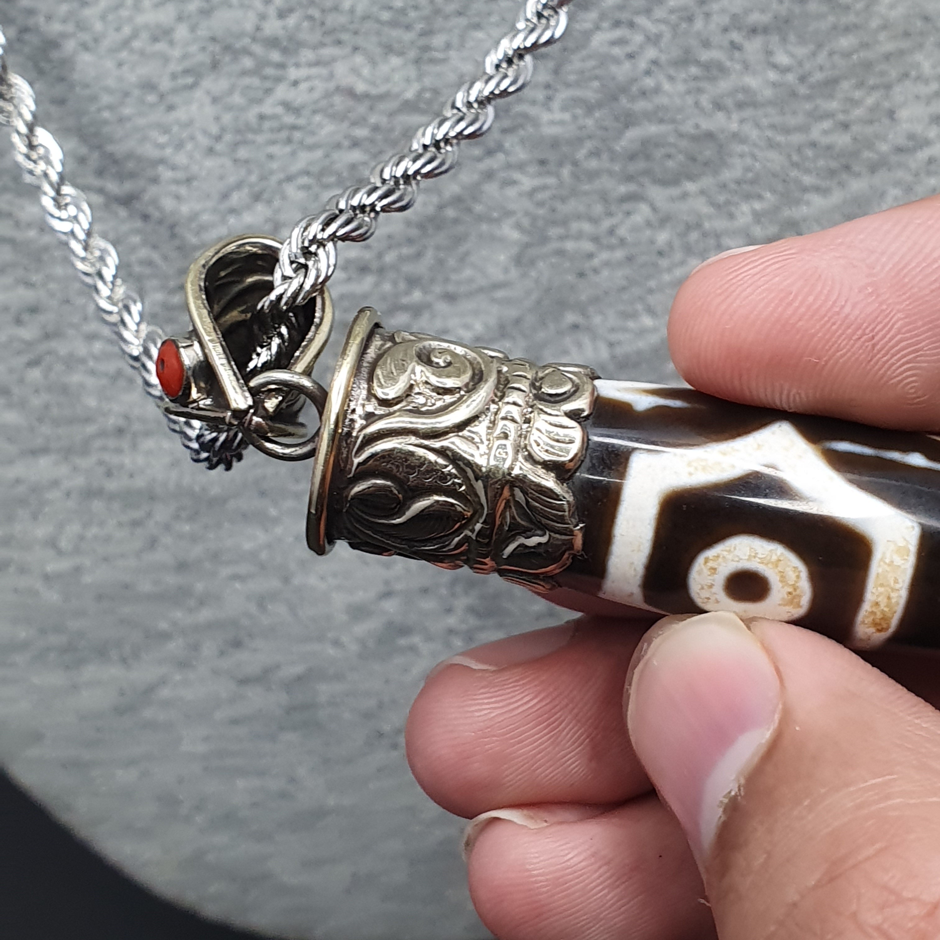 Vintage Tibetan 3 Eyes Agate & Brass Pendant Necklace