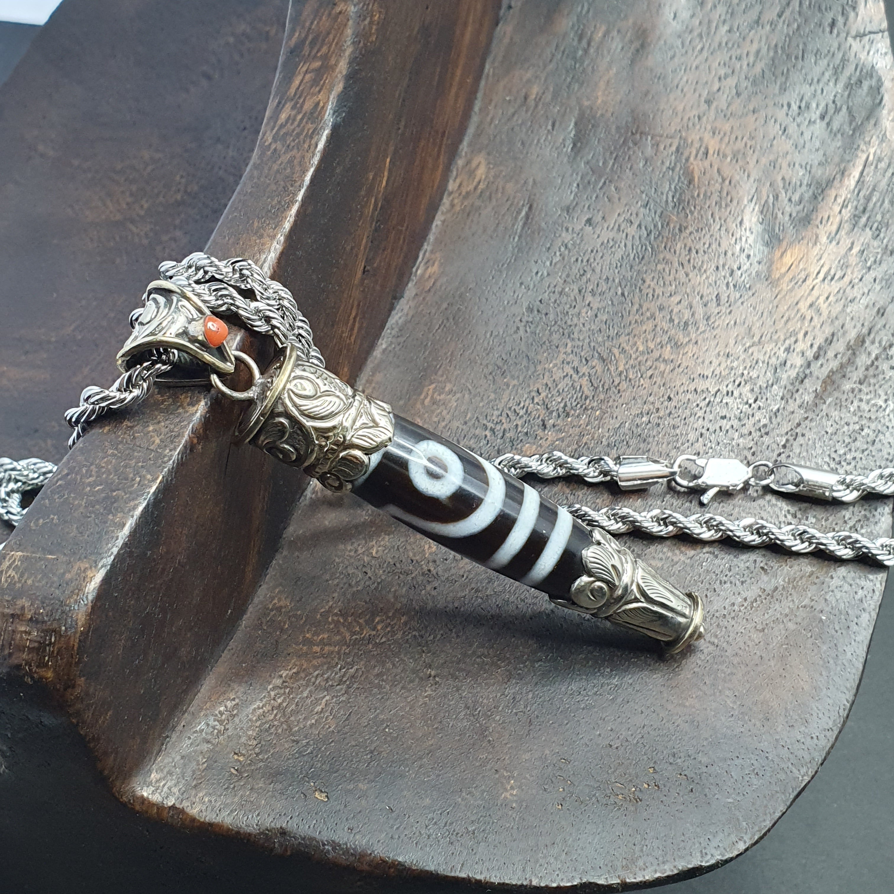 Vintage Tibetan Nepalese 2 Eyes Agate & Brass Pendant Necklace