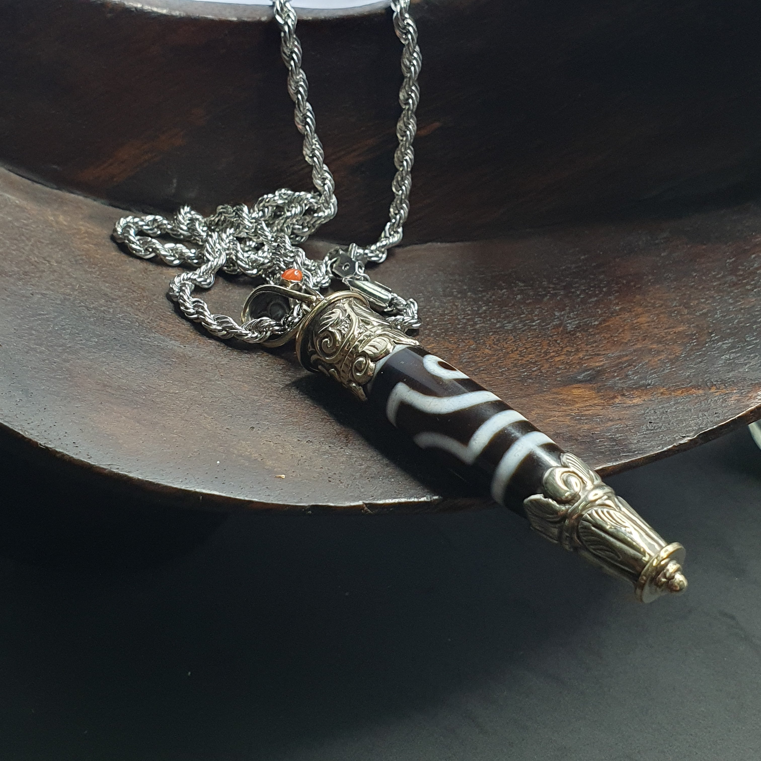 Vintage Tibetan Nepalese 2 Eyes Agate & Brass Pendant Necklace