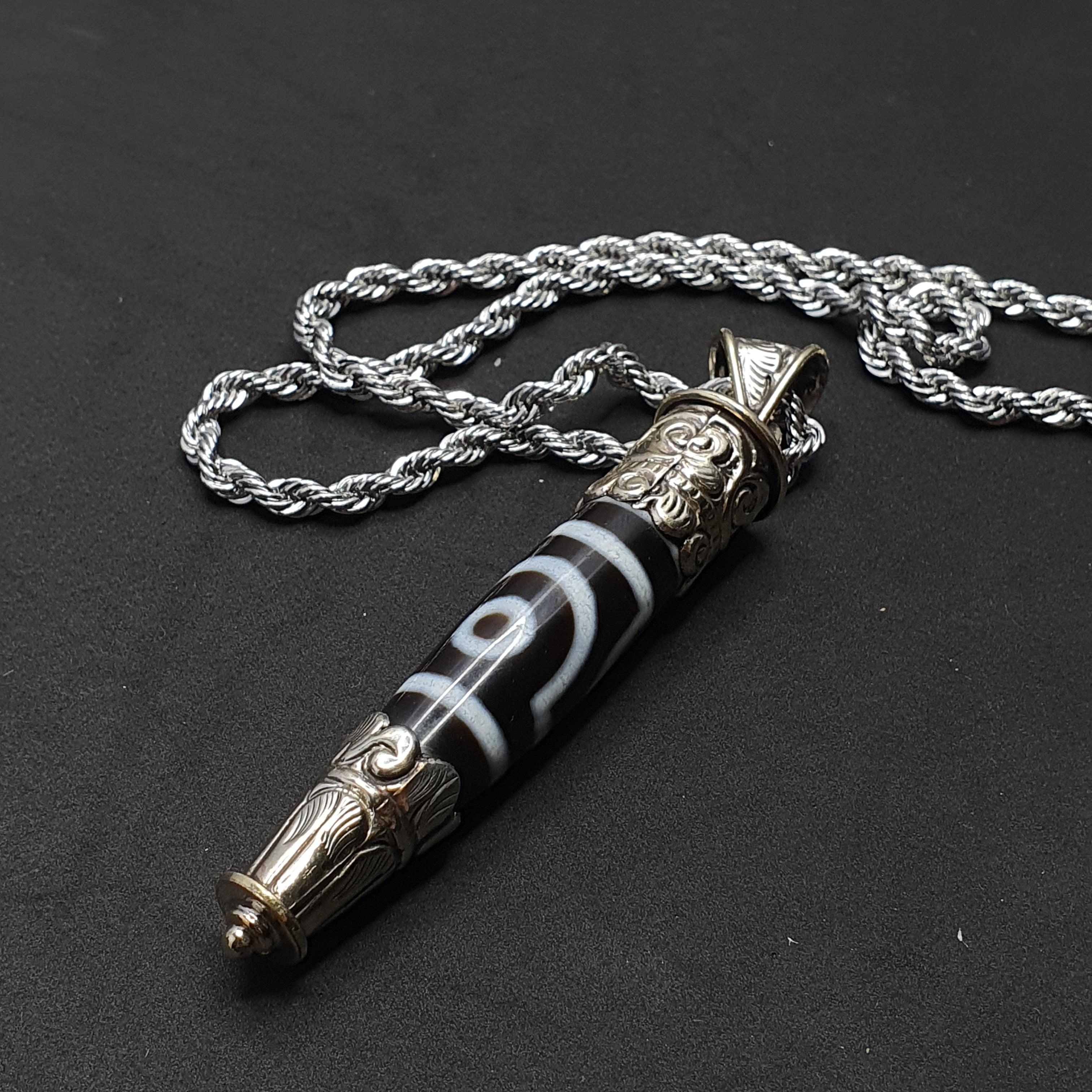 Vintage Tibetan Nepalese 2 Eyes Agate & Brass Pendant Necklace