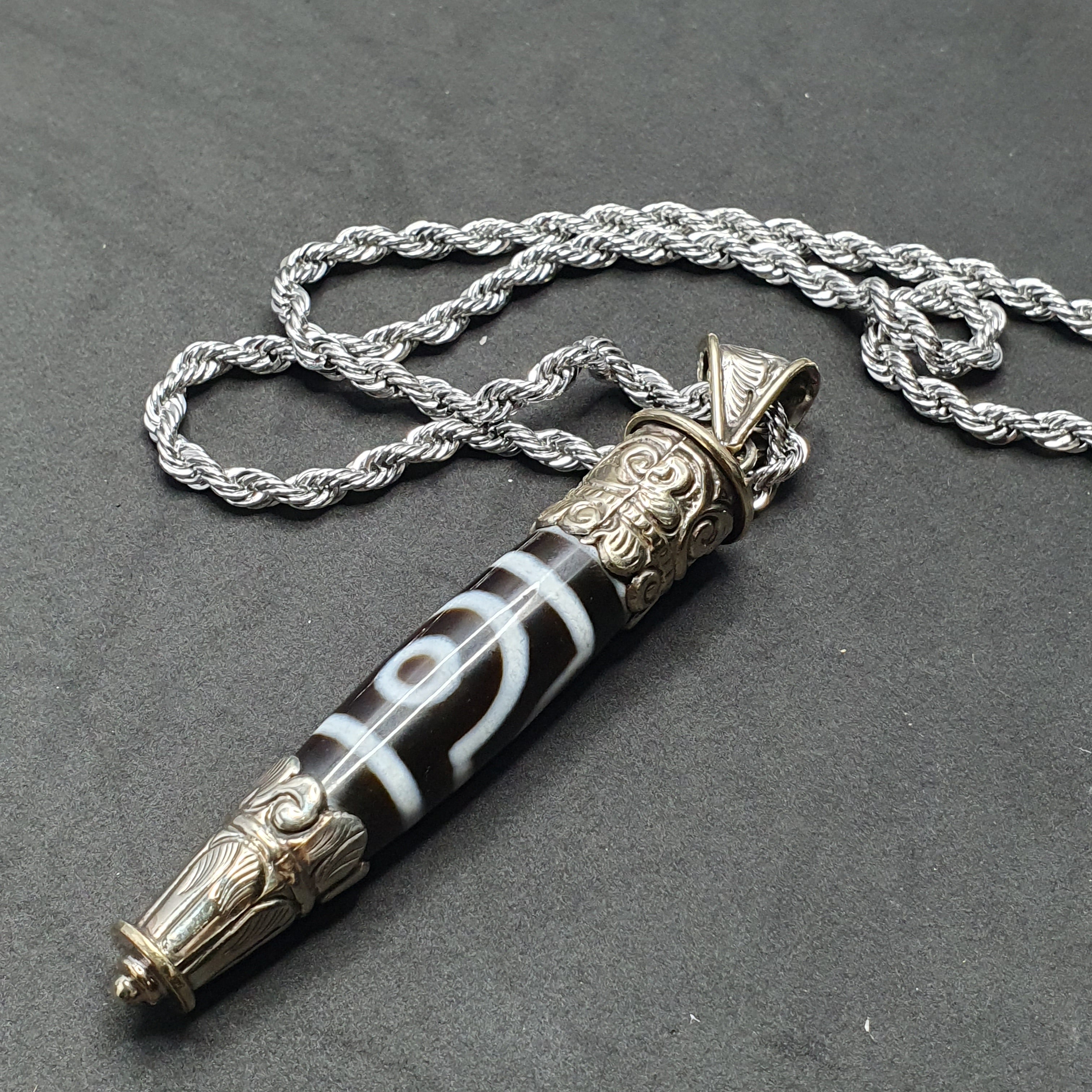 Vintage Tibetan Nepalese 2 Eyes Agate & Brass Pendant Necklace