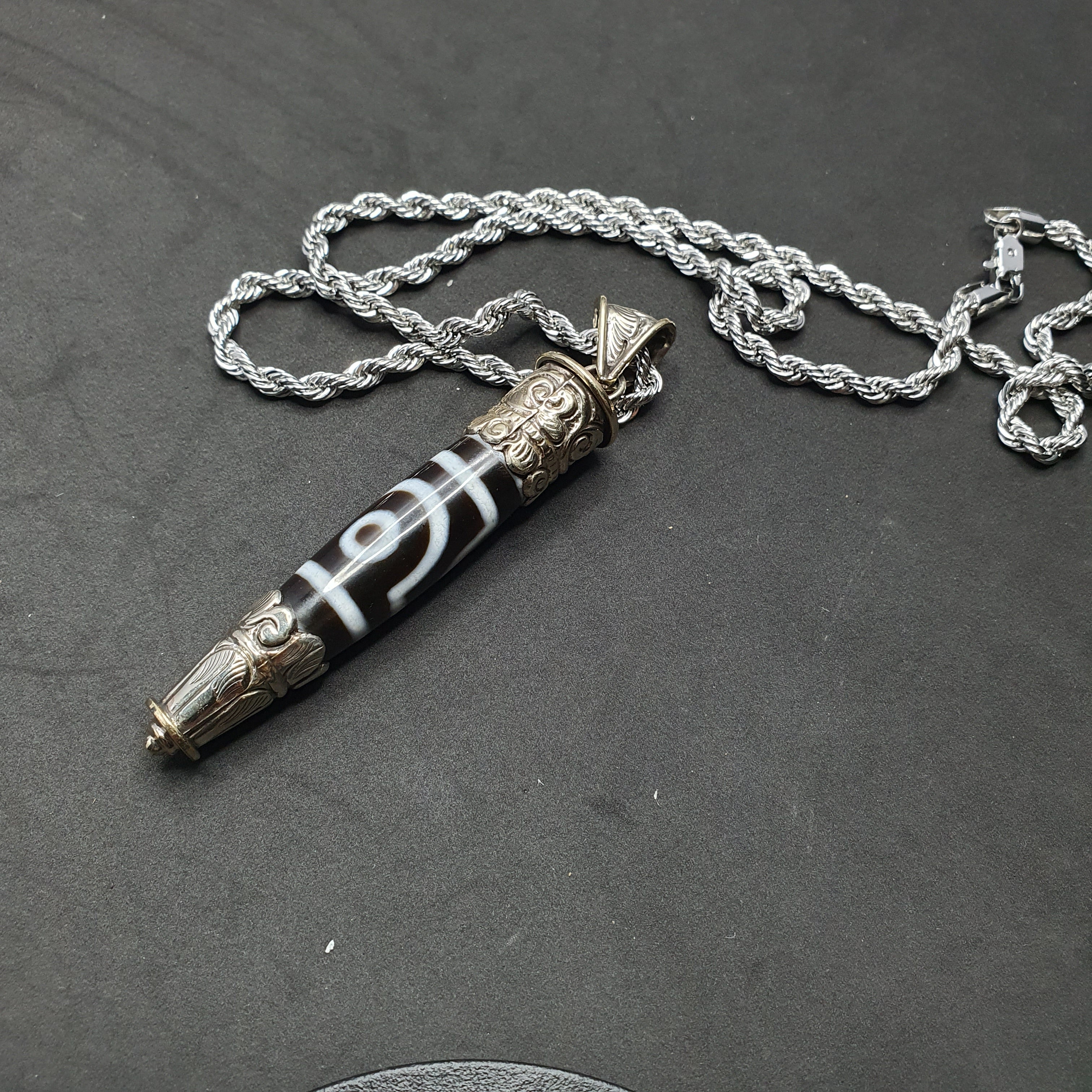 Vintage Tibetan Nepalese 2 Eyes Agate & Brass Pendant Necklace