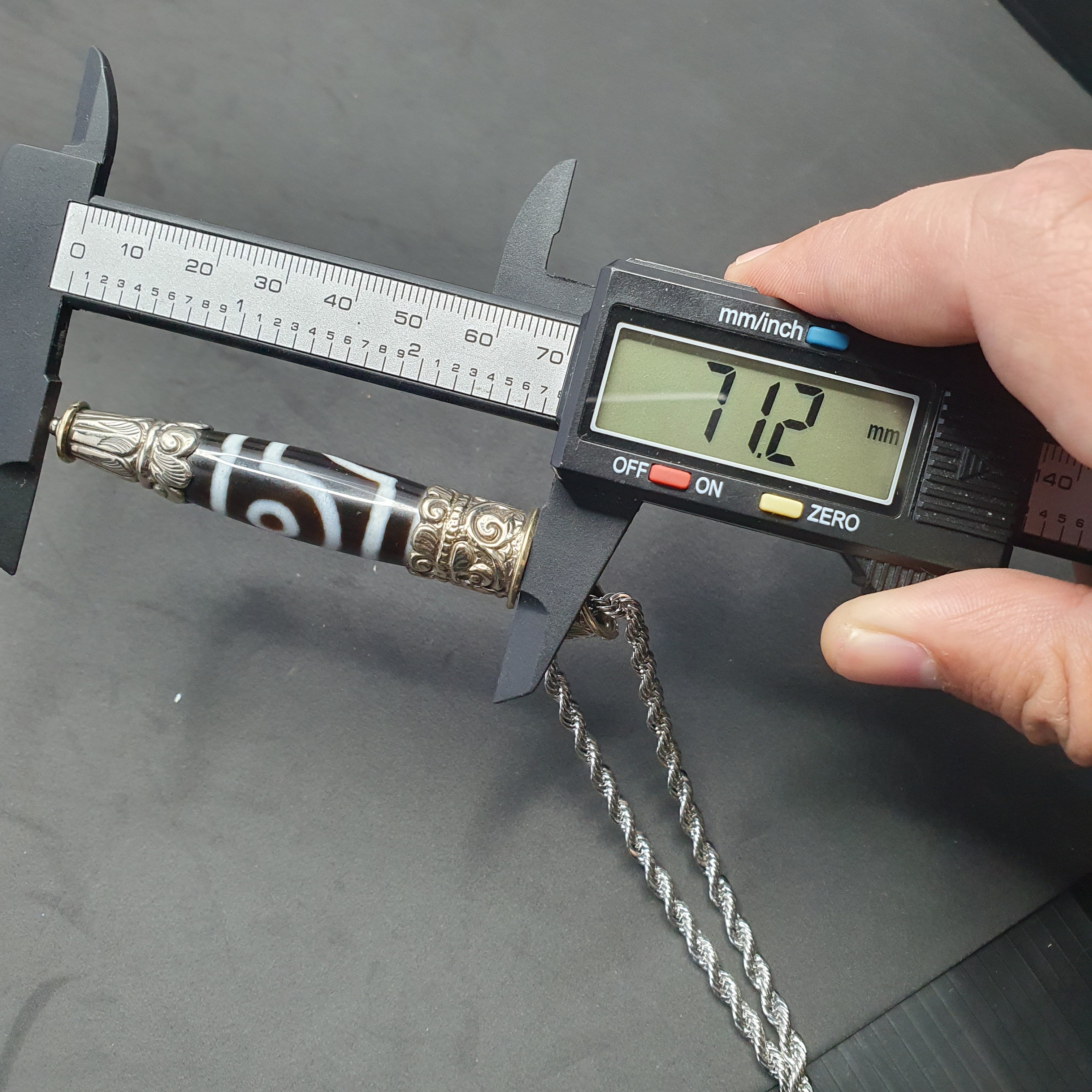 Vintage Tibetan Nepalese 2 Eyes Agate & Brass Pendant Necklace