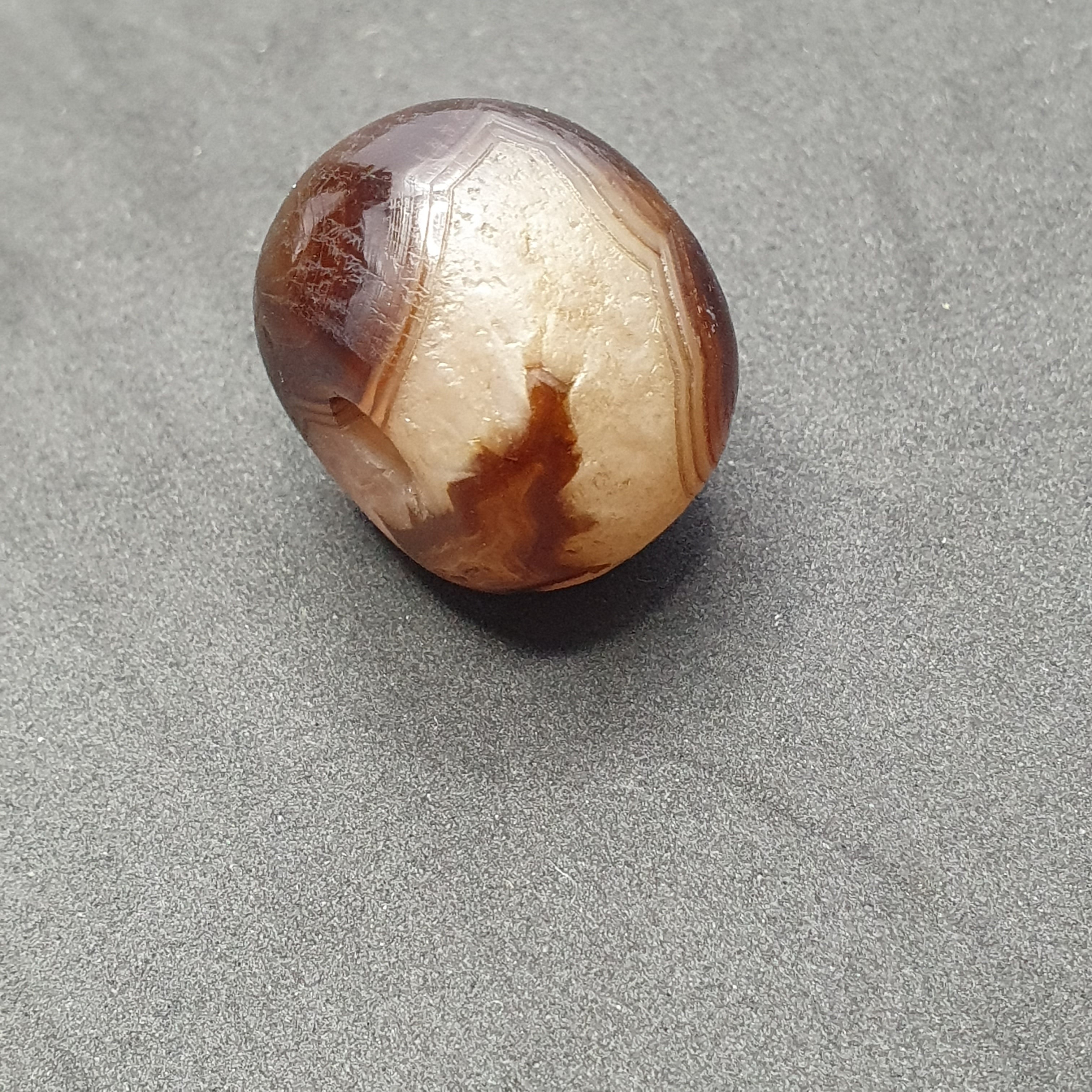 Natural Eye Patterned Himalayan Agate Bead: Tibetan Gemstone (20.8 x 15.1mm)
