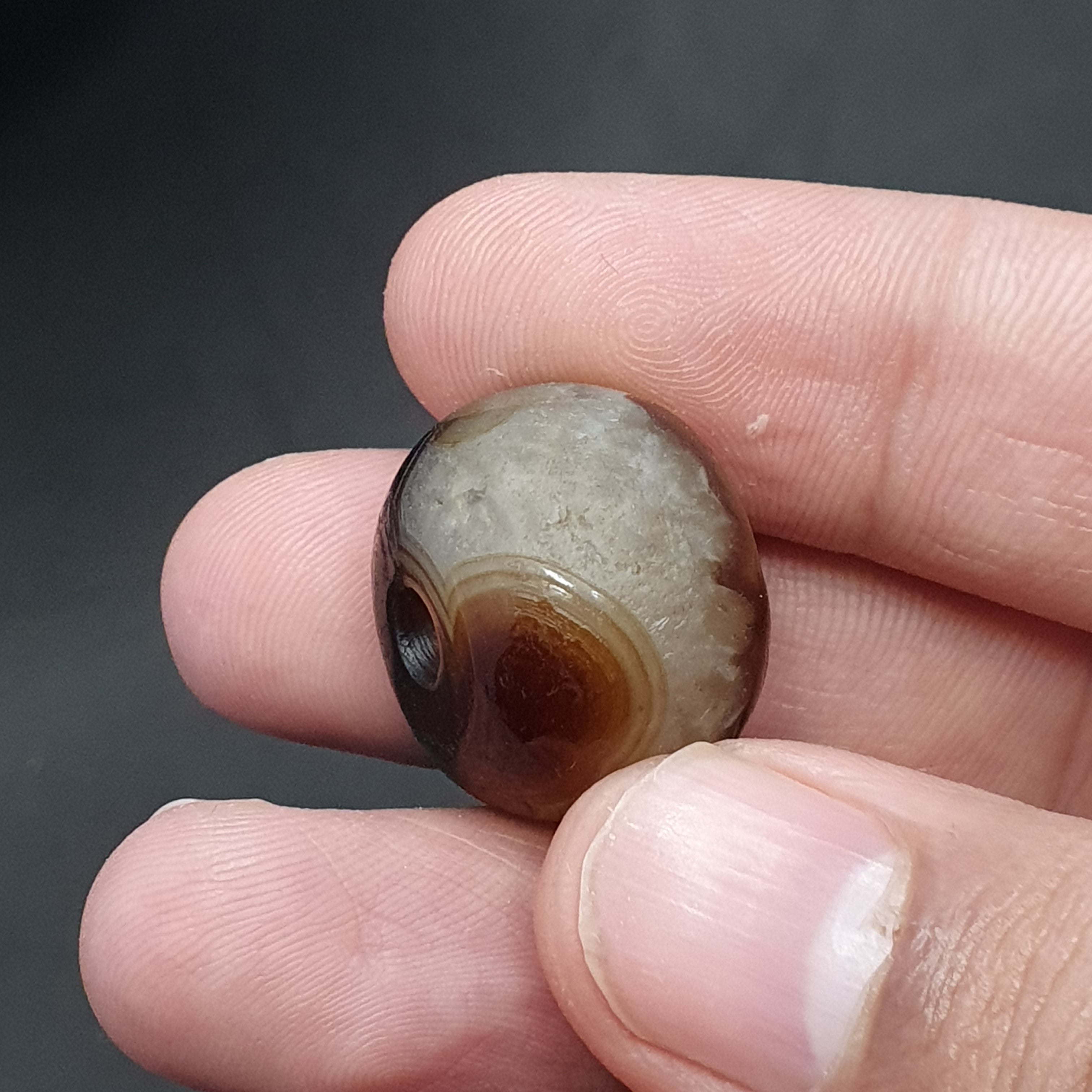 Natural Eye Patterned Himalayan Agate Bead: Tibetan Gemstone (20.8 x 15.1mm)