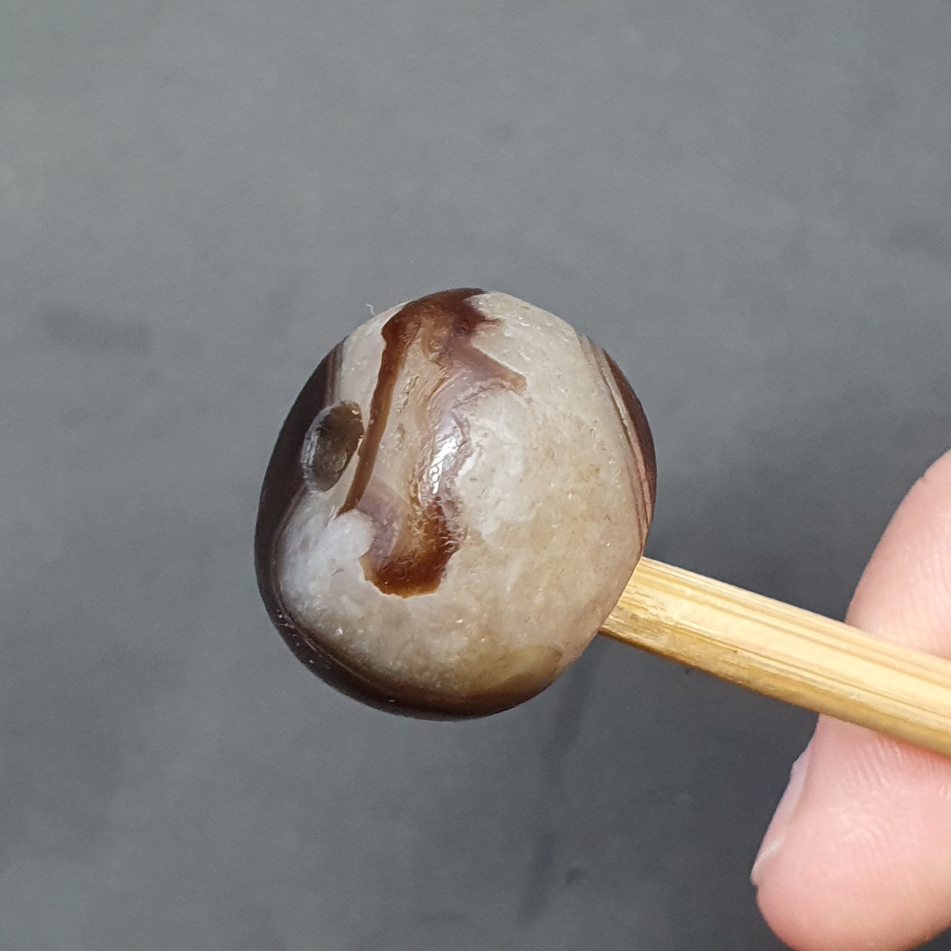 Natural Eye Patterned Himalayan Agate Bead: Tibetan Gemstone (20.8 x 15.1mm)