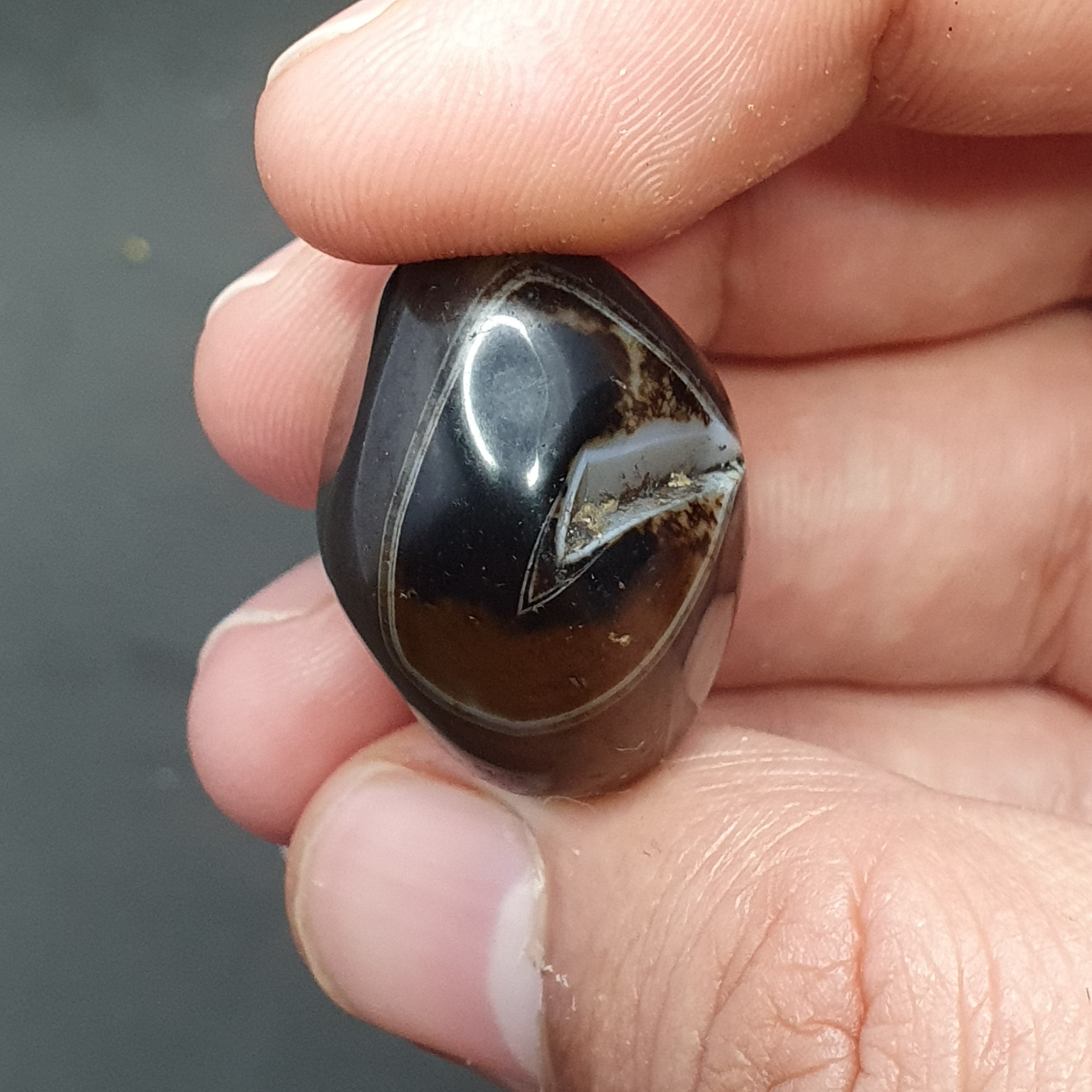 Rare Druzy Crystal Himalayan Suliemani Eye Agate Bead