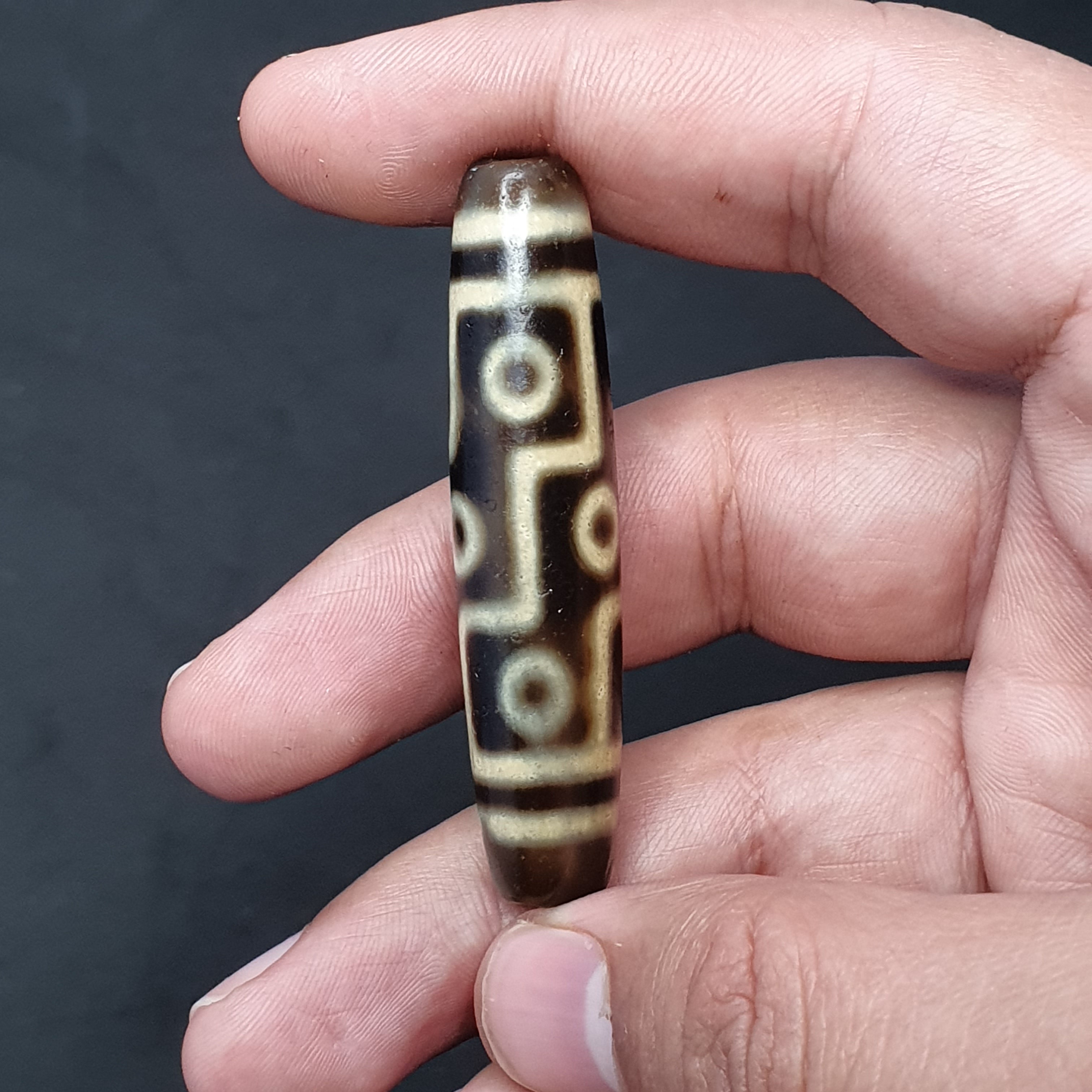 Vintage Tibetan 9 Eyes Agate Dzi Bead Amulet