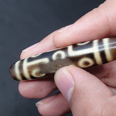 Vintage Tibetan 9 Eyes Agate Dzi Bead Amulet