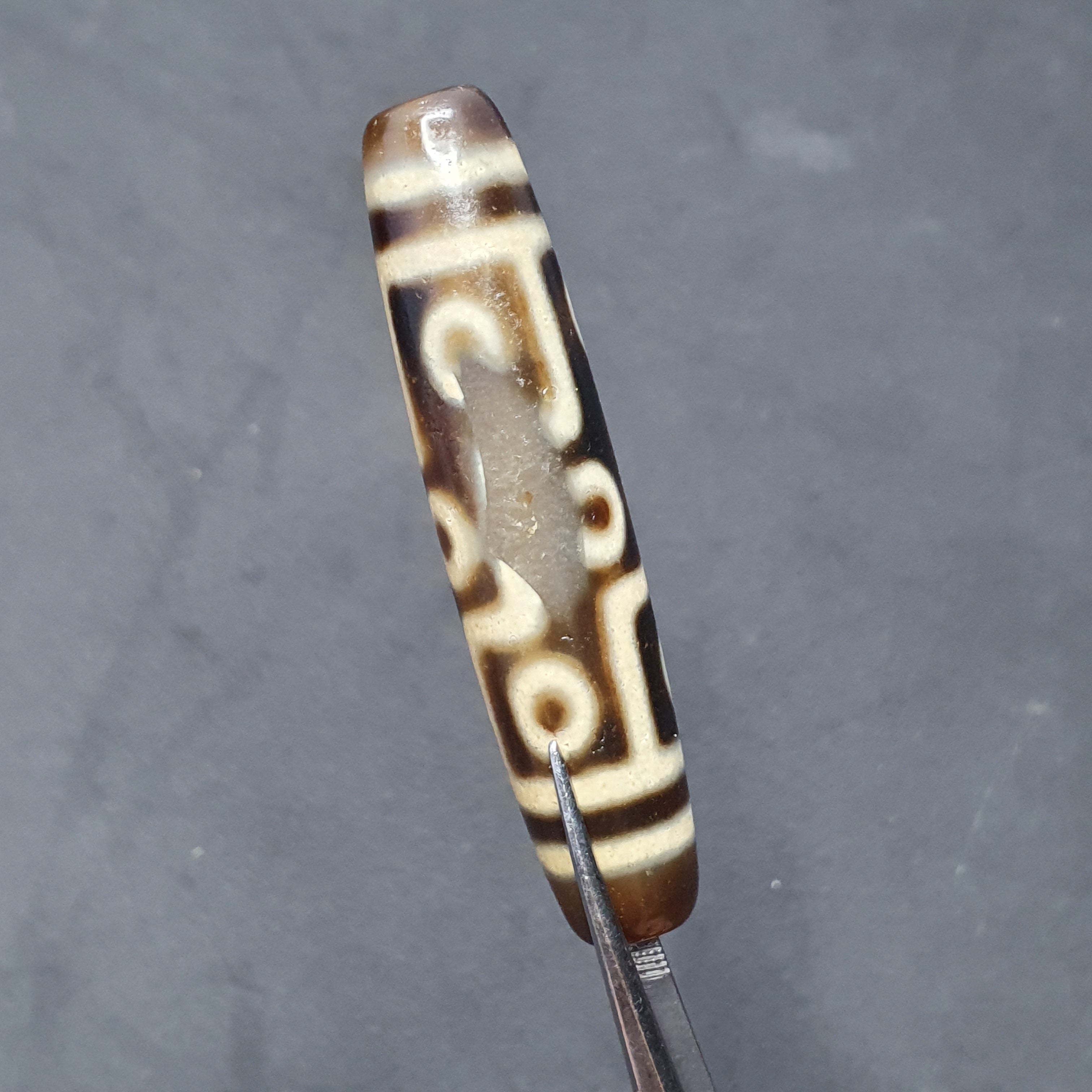 Vintage Tibetan 9 Eyes Agate Dzi Bead Amulet