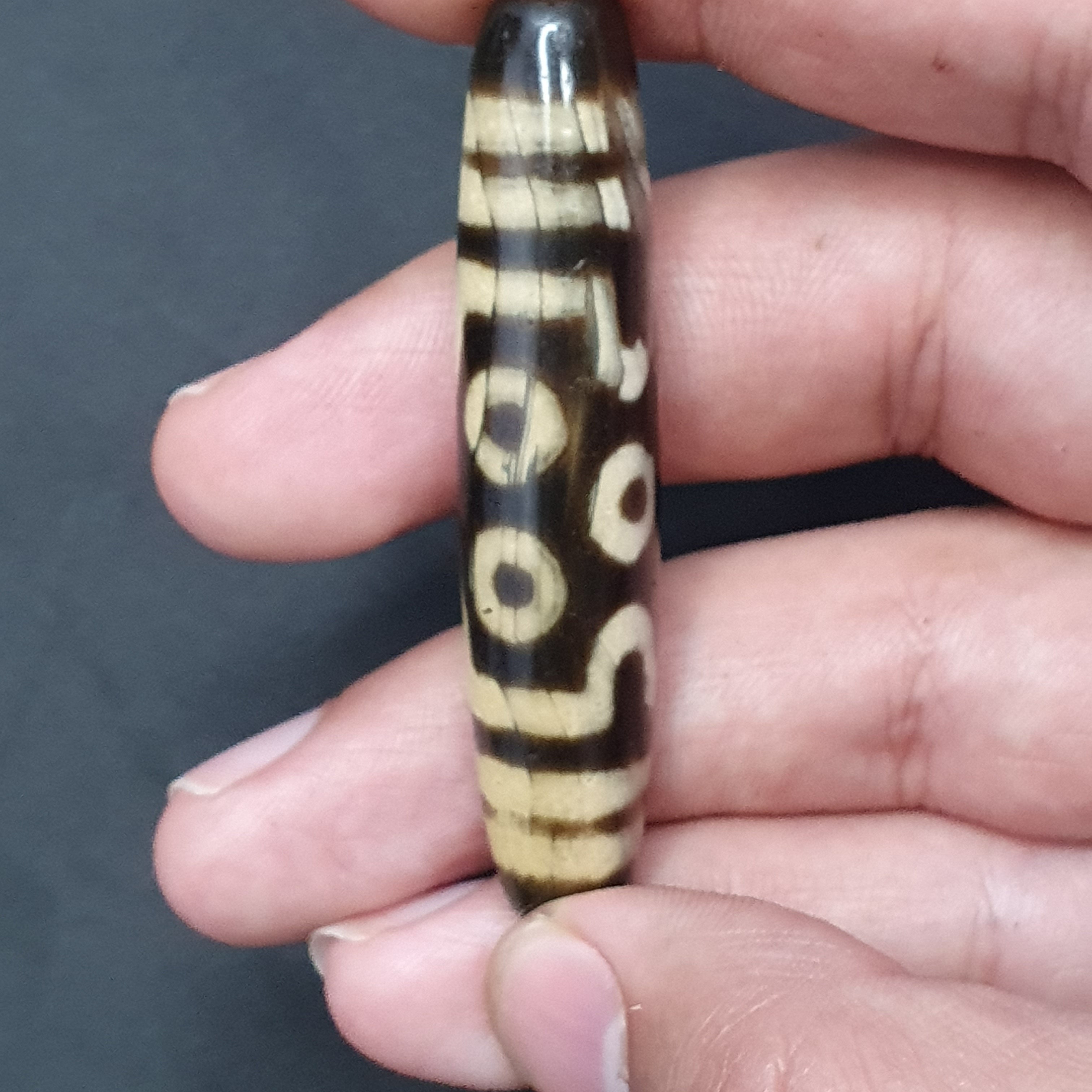 Vintage 7 Eyes Tibetan Agate Dzi Bead Amulet (57.1mm)