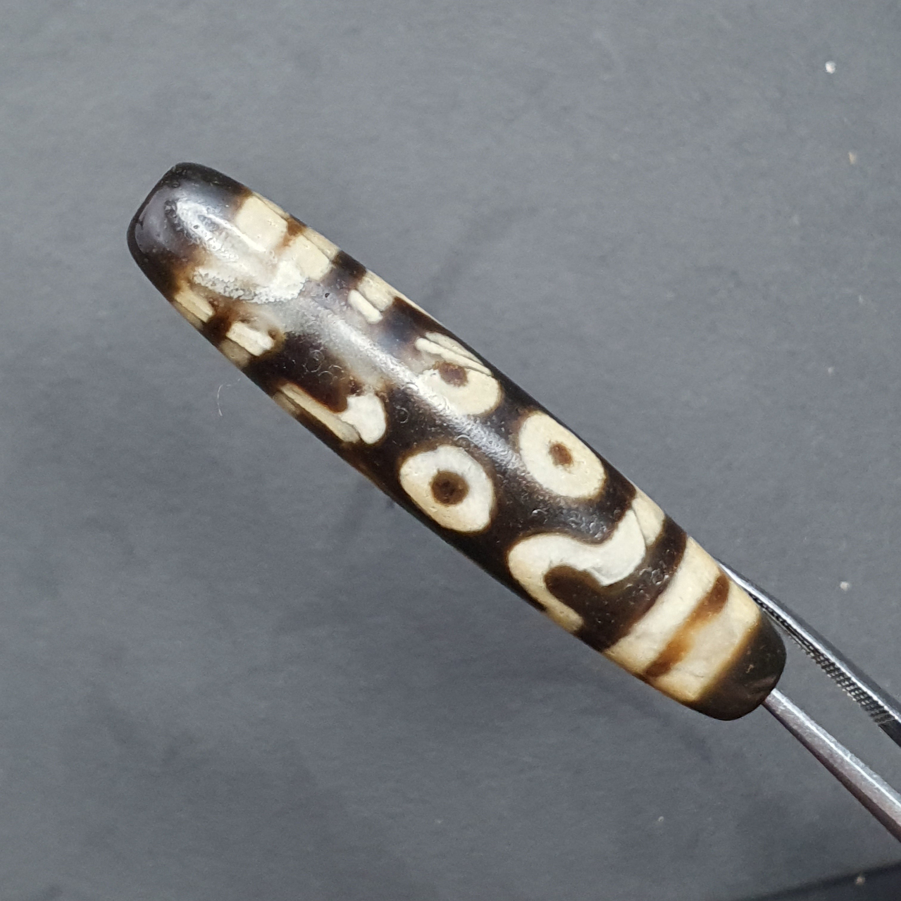 Vintage 7 Eyes Tibetan Agate Dzi Bead Amulet (57.1mm)