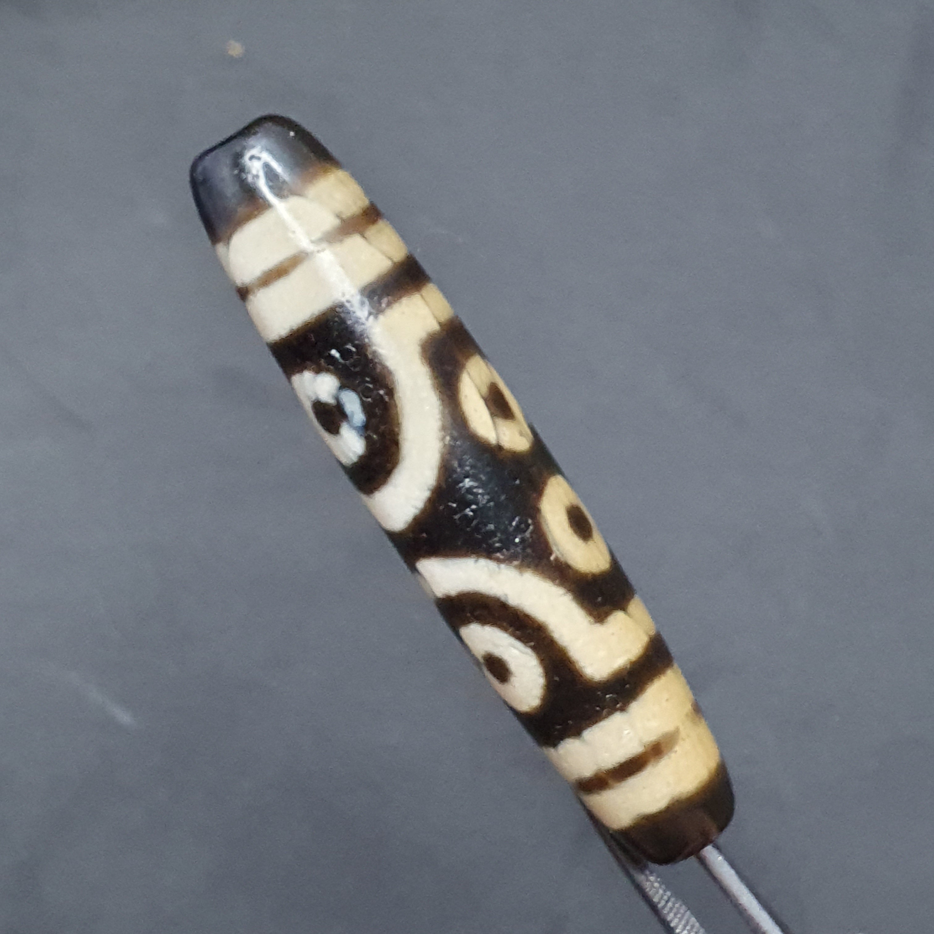 Vintage 7 Eyes Tibetan Agate Dzi Bead Amulet (57.1mm)