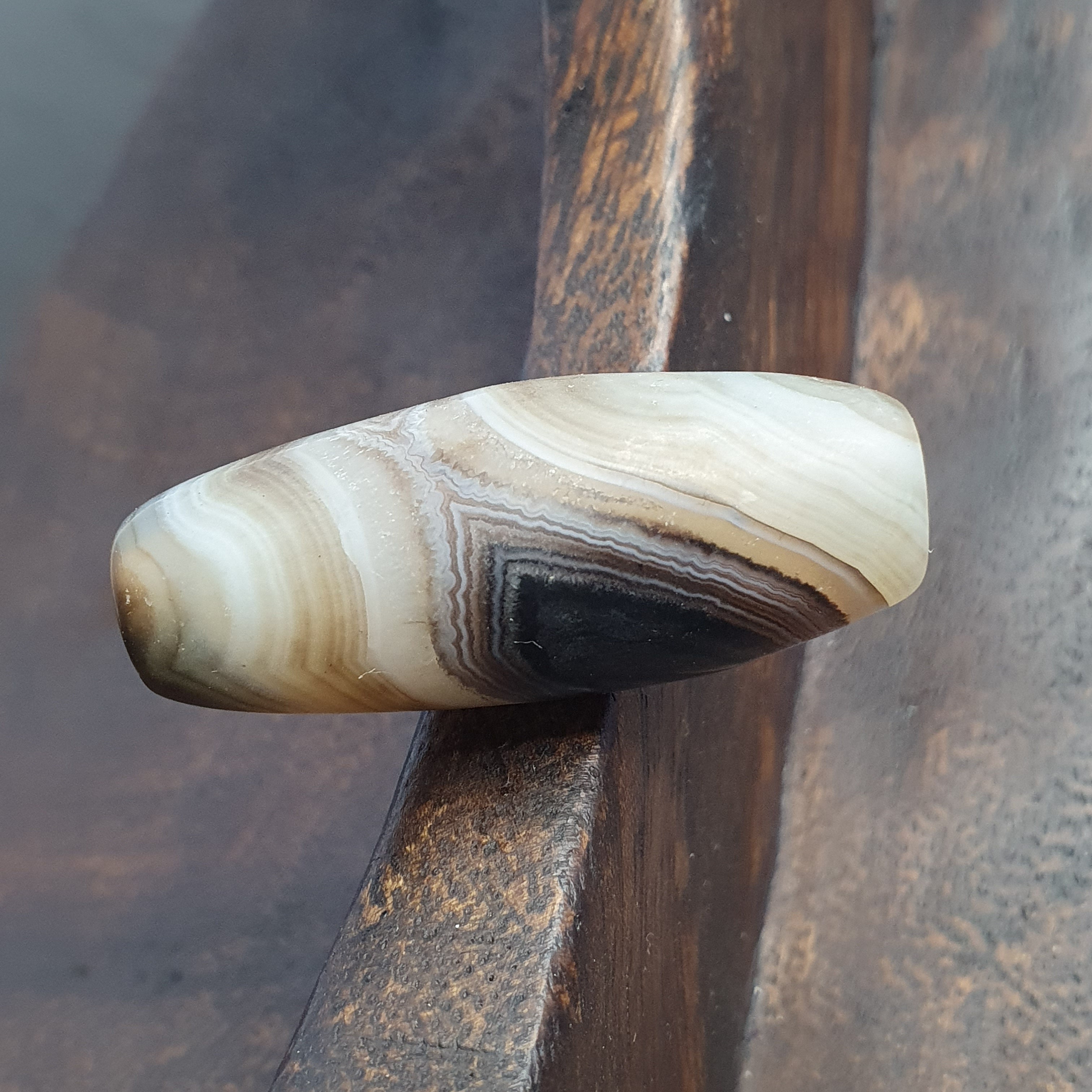 Natural Eye Agate Bead: Himalayan Tibetan Gemstone (43.1mm)