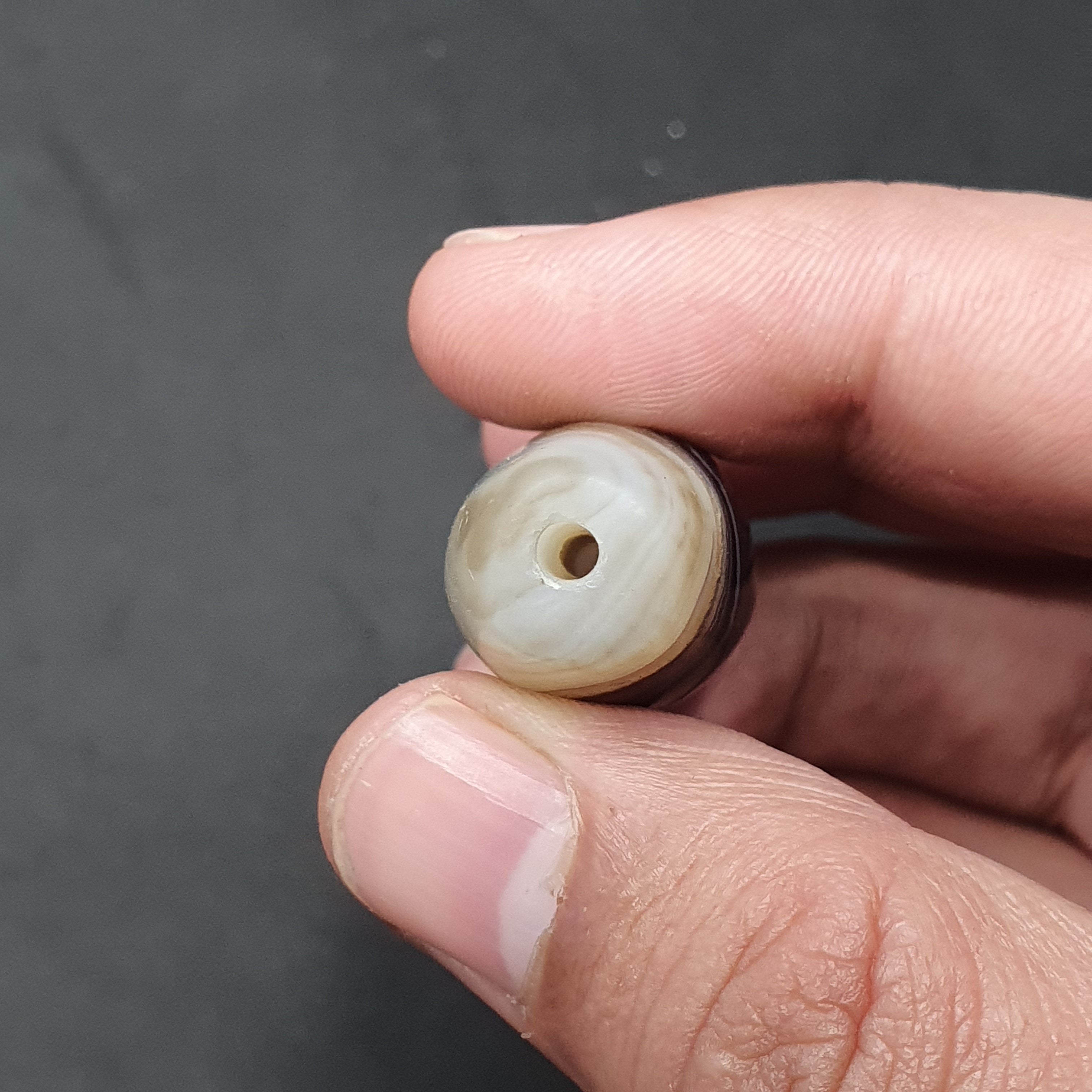 Natural Eye Agate Bead: Himalayan Tibetan Gemstone (43.1mm)