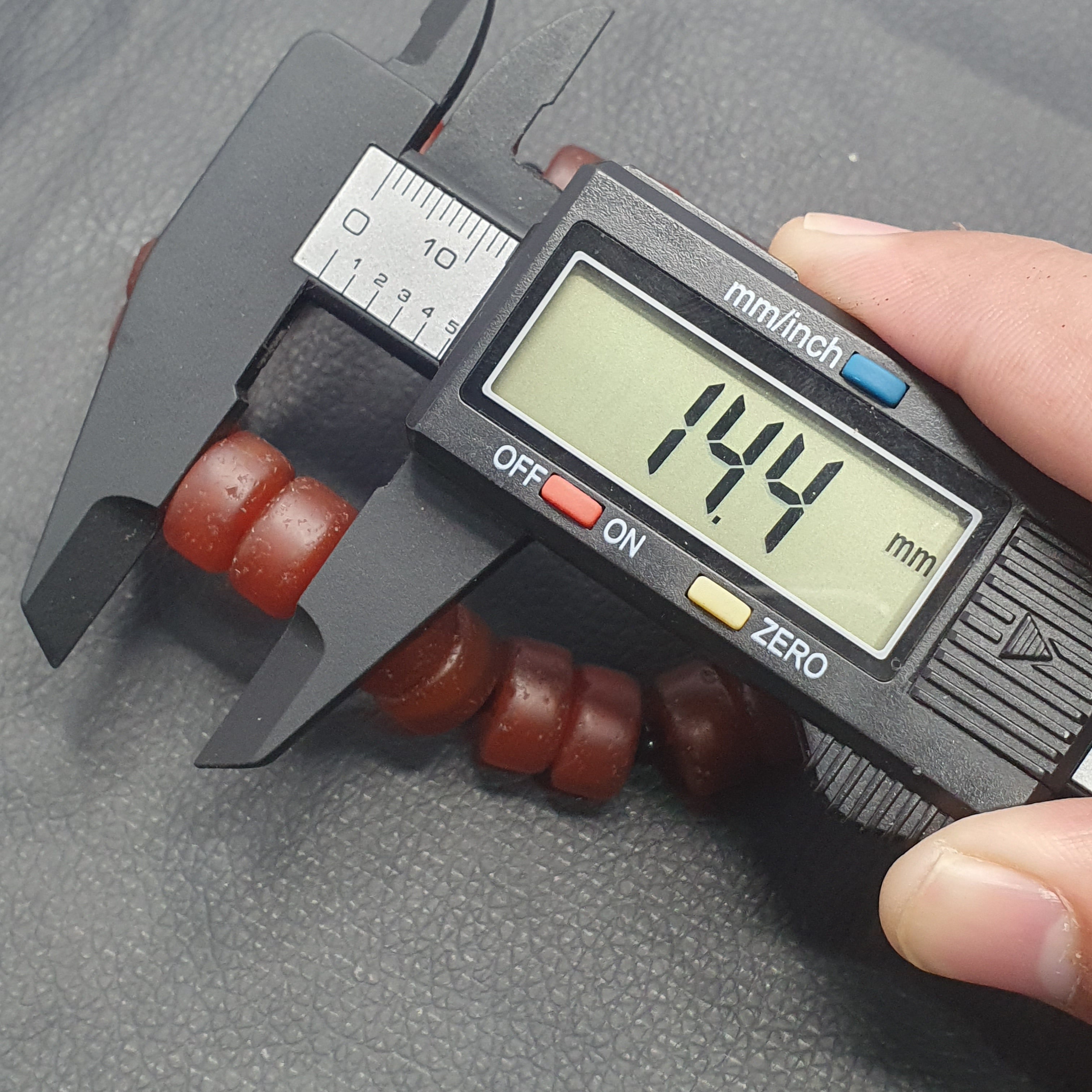 Vintage Carnelian Agate tire Shape Beaded Bracelet