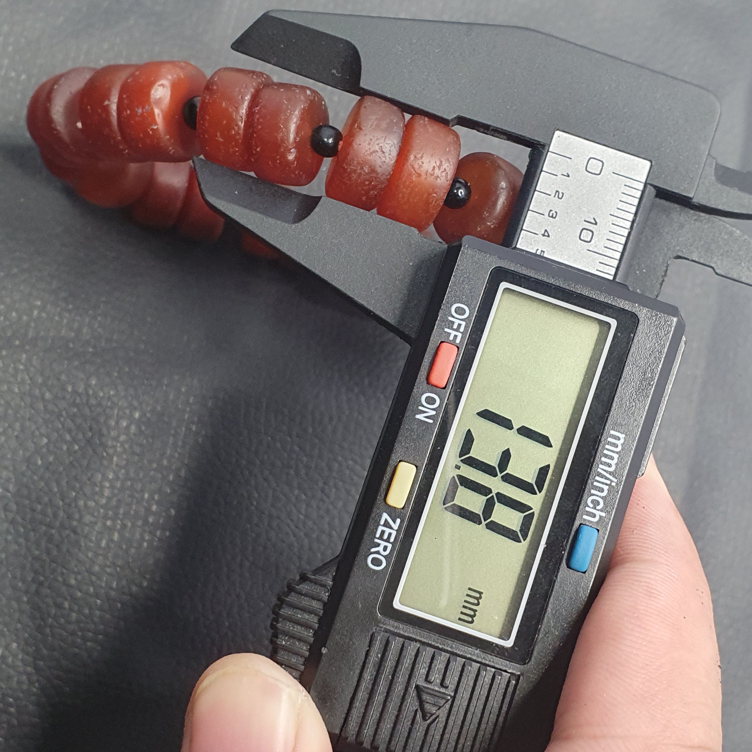 Vintage Carnelian Agate tire Shape Beaded Bracelet