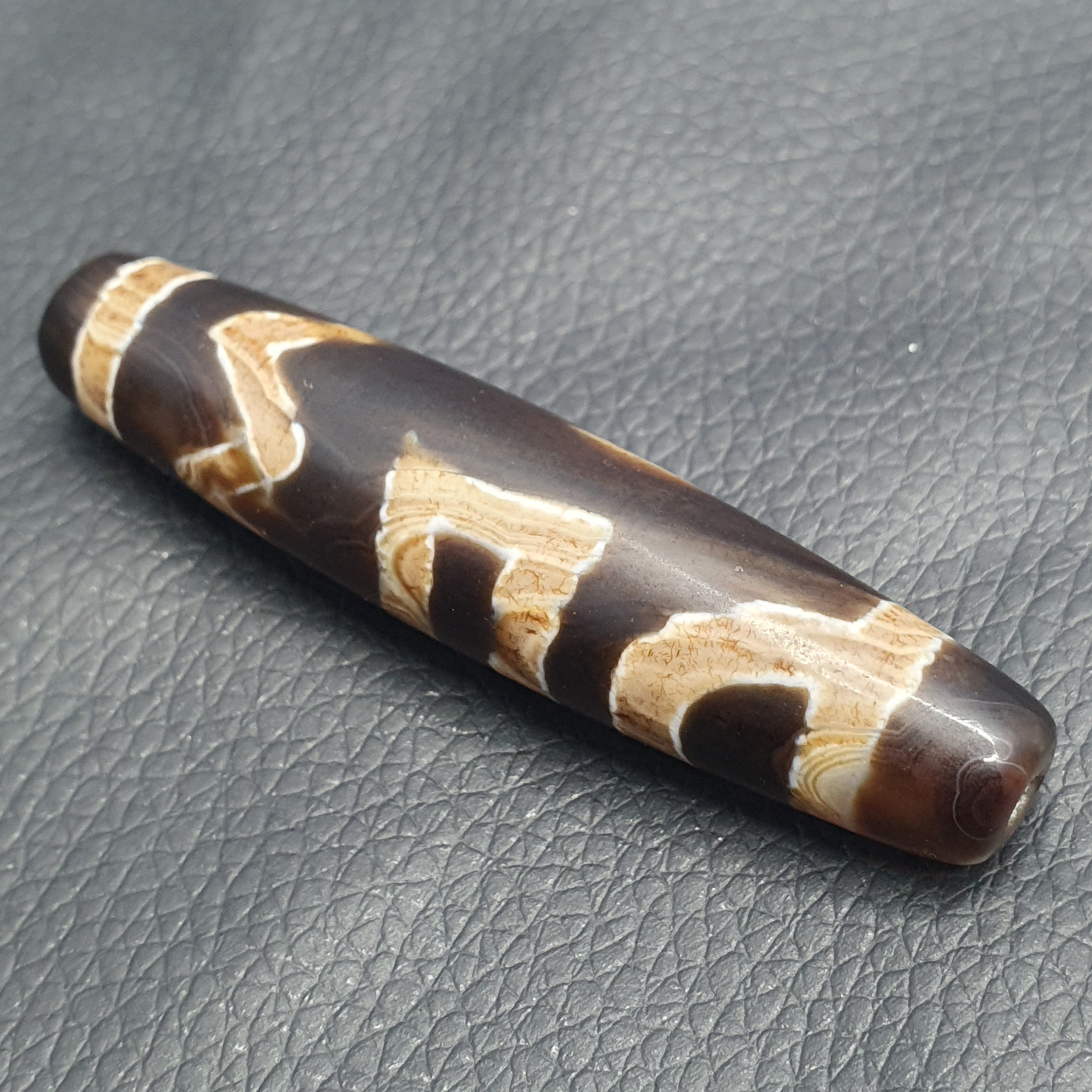 Vintage Rare Pattern Himalayan Tibetan Agate Dzi Bead