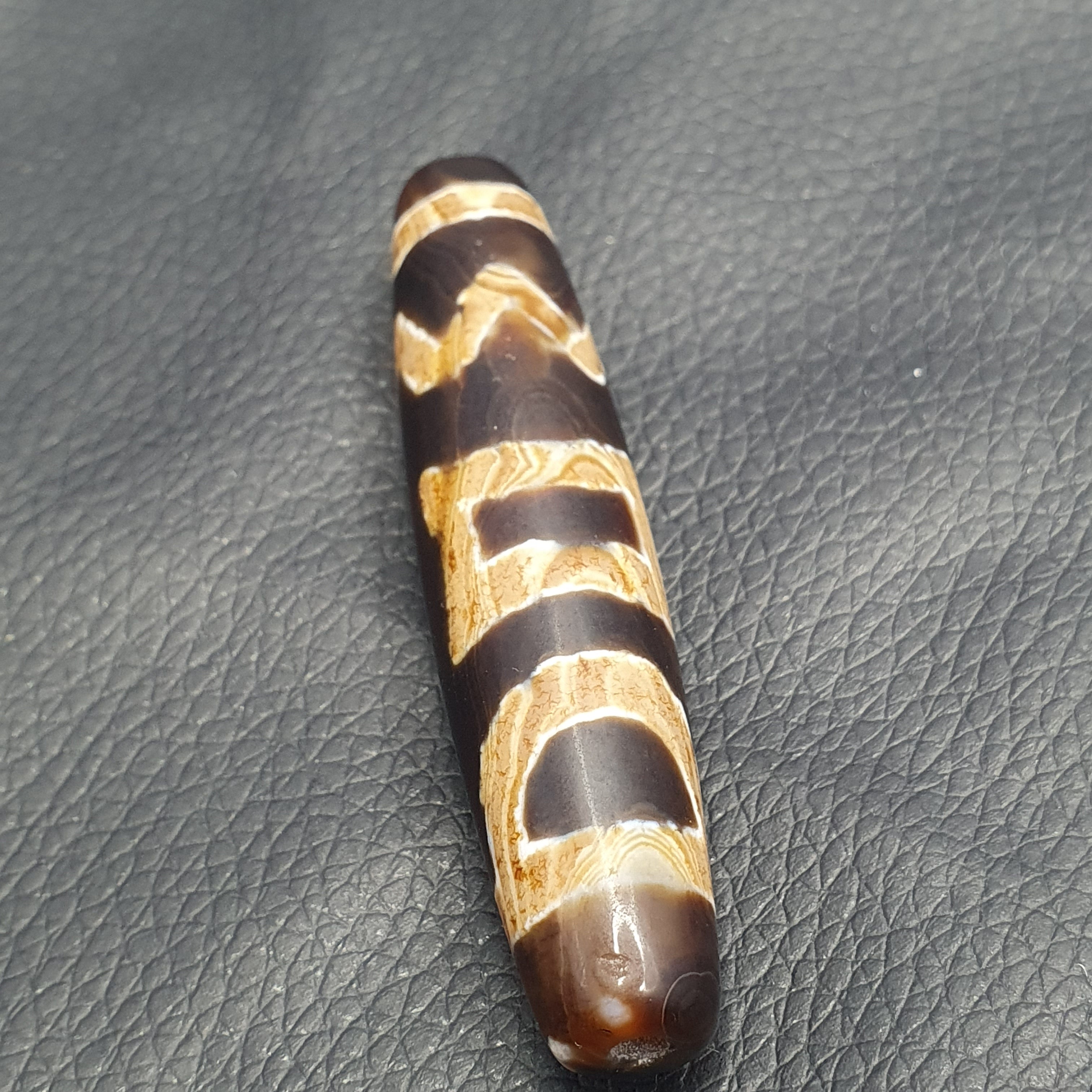 Vintage Rare Pattern Himalayan Tibetan Agate Dzi Bead