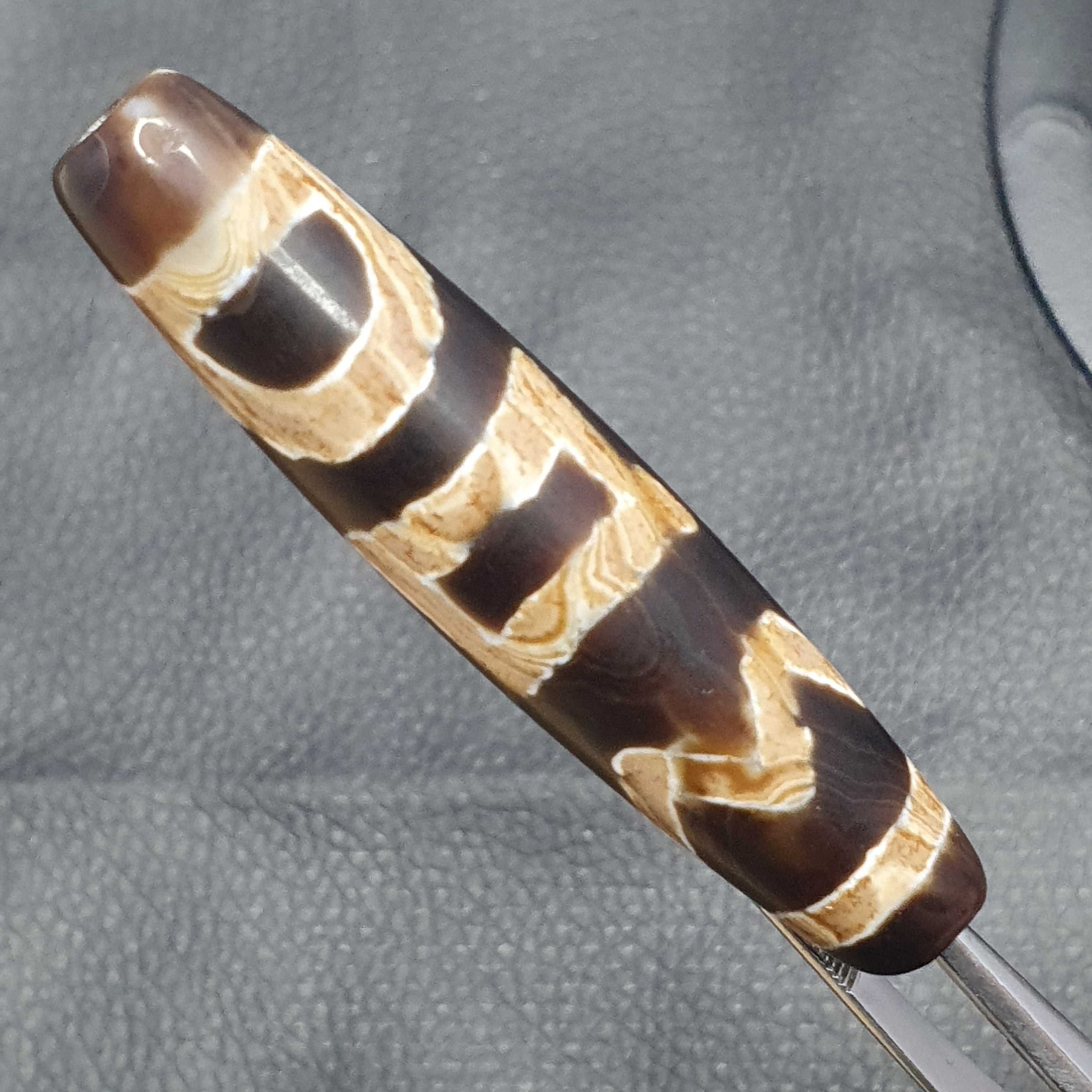 Vintage Rare Pattern Himalayan Tibetan Agate Dzi Bead