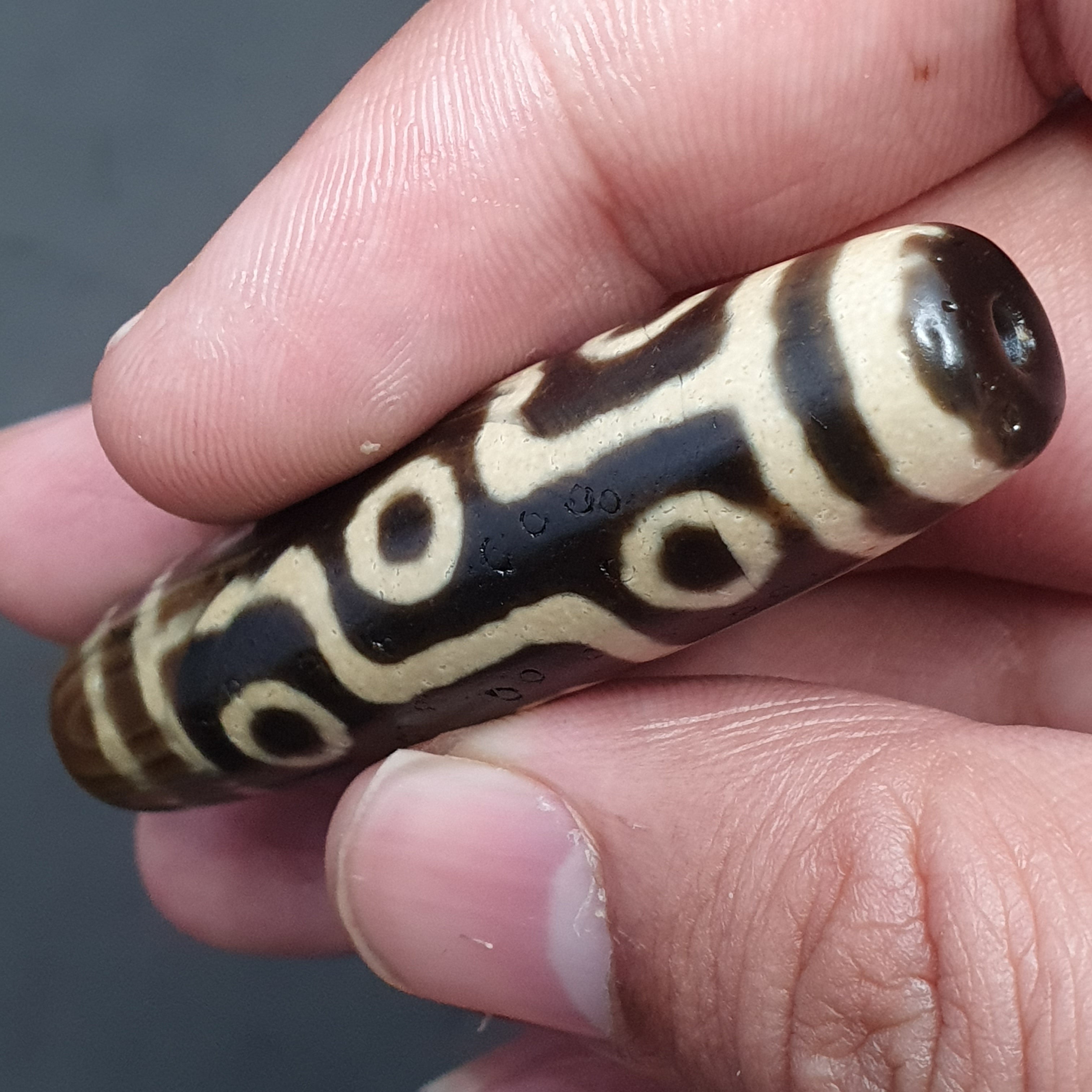 Vintage 9 Eyes Tibetan Agate Dzi Bead Amulet