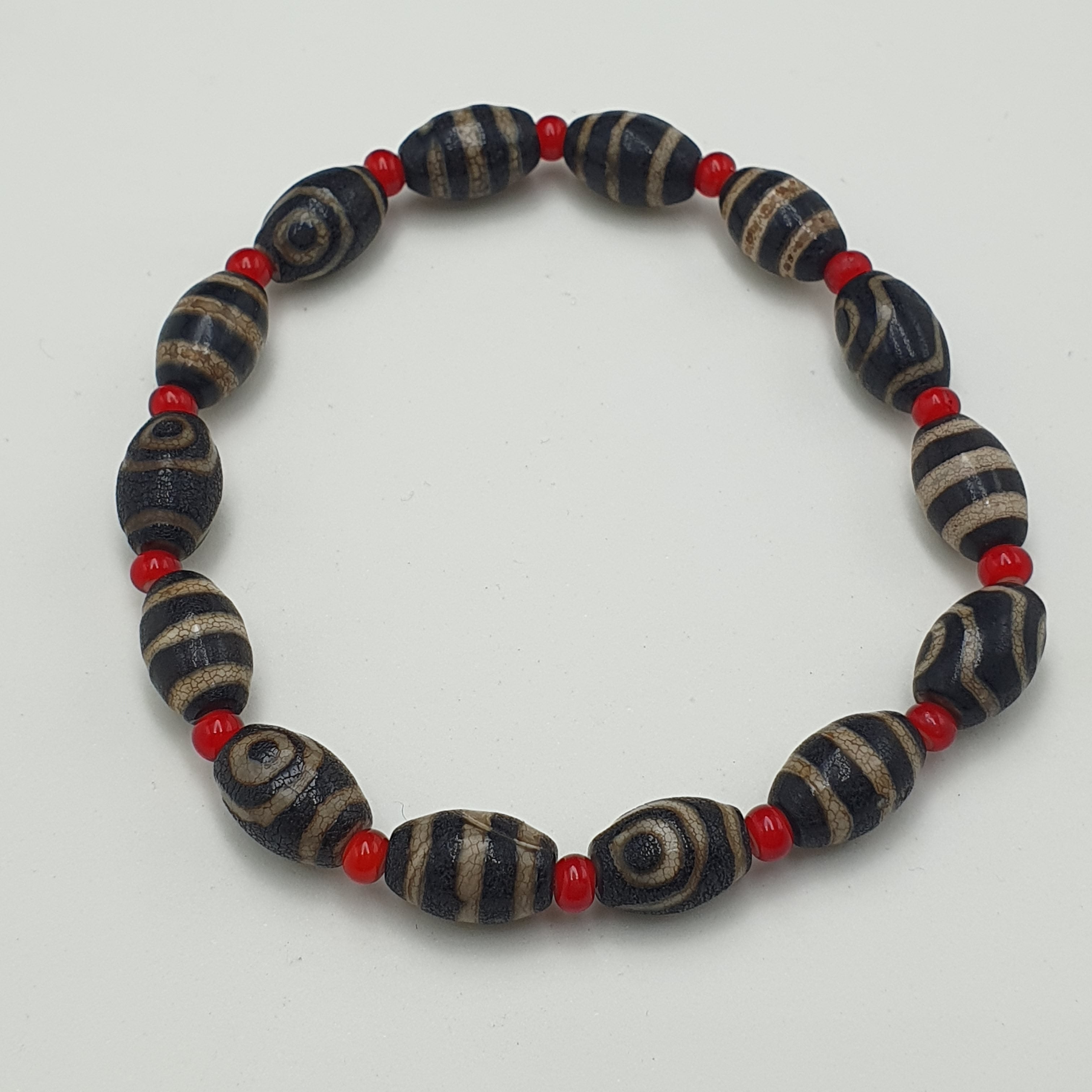 Vintage Tibetan 2 Eyes & 3 Stripe Pattern Agate  Beaded Necklace