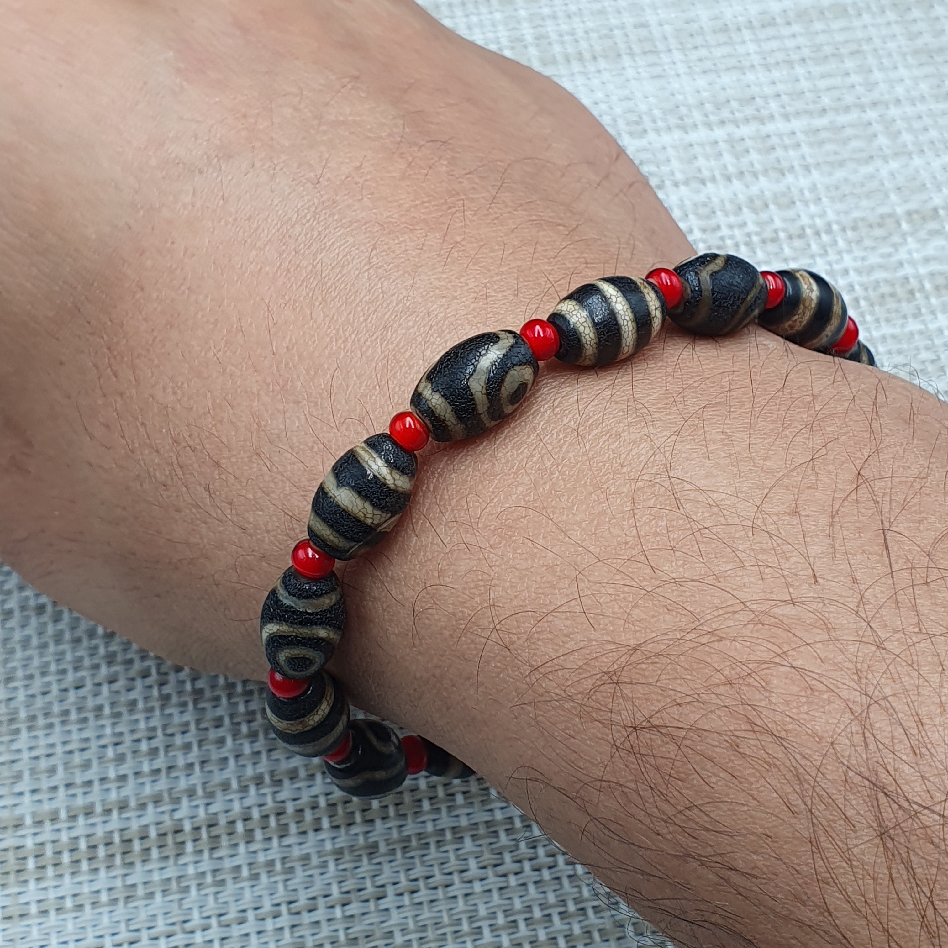 Vintage Tibetan 2 Eyes & 3 Stripe Pattern Agate  Beaded Necklace