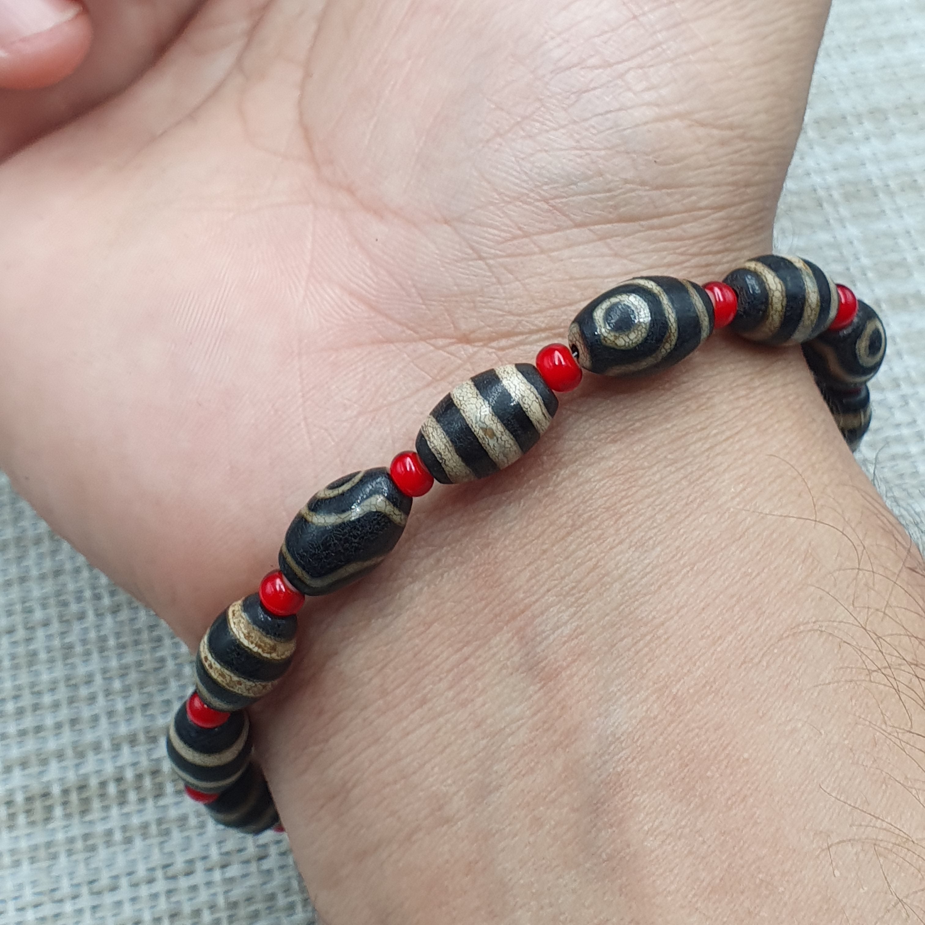 Vintage Tibetan 2 Eyes & 3 Stripe Pattern Agate  Beaded Necklace