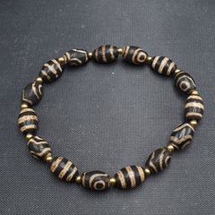 Tibetan Agate Beaded Bracelet: 2 Eye & 3 Stripe Pattern