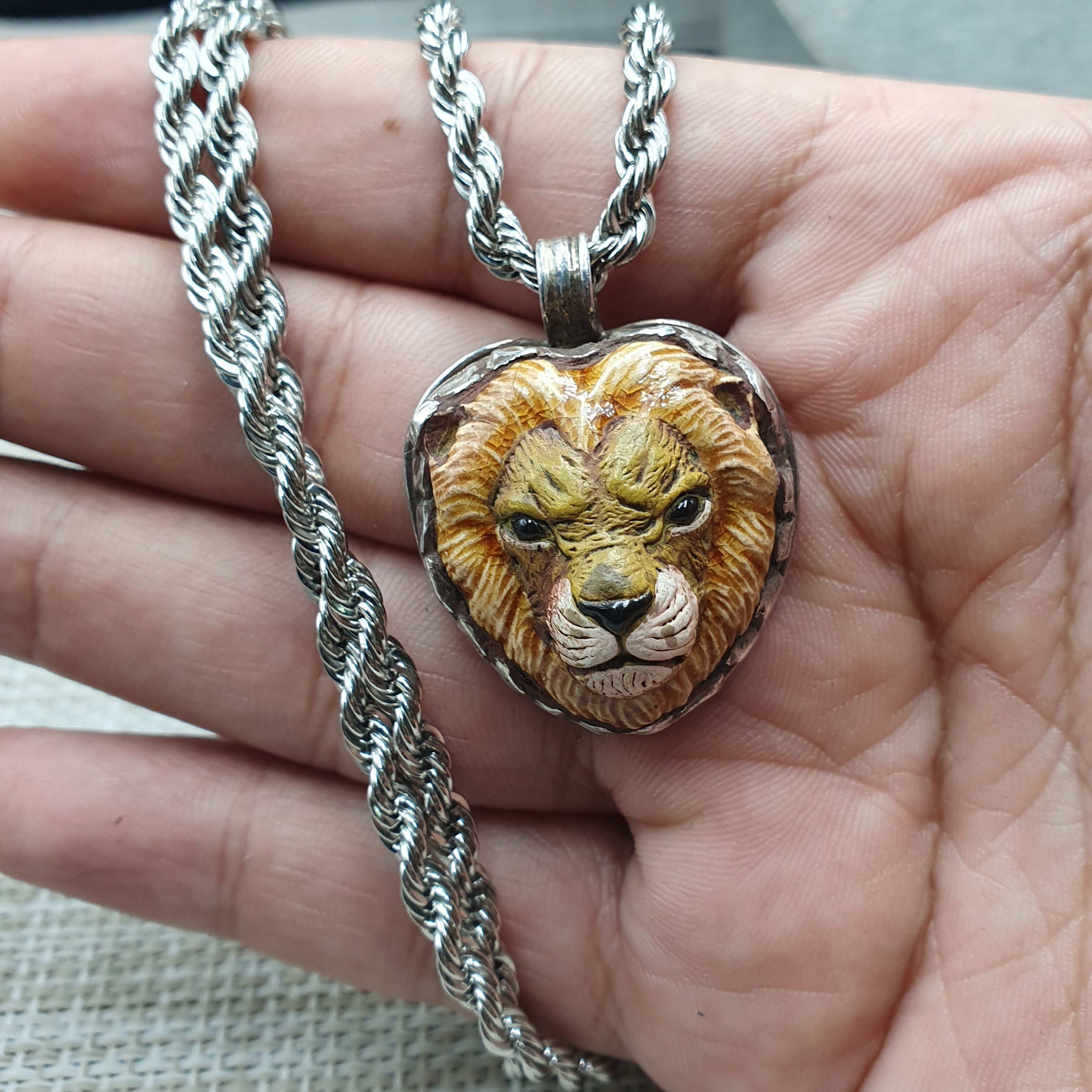 Vintage Ceramic Brass Lion Face with Stainless Steel Chain Pendant Necklace