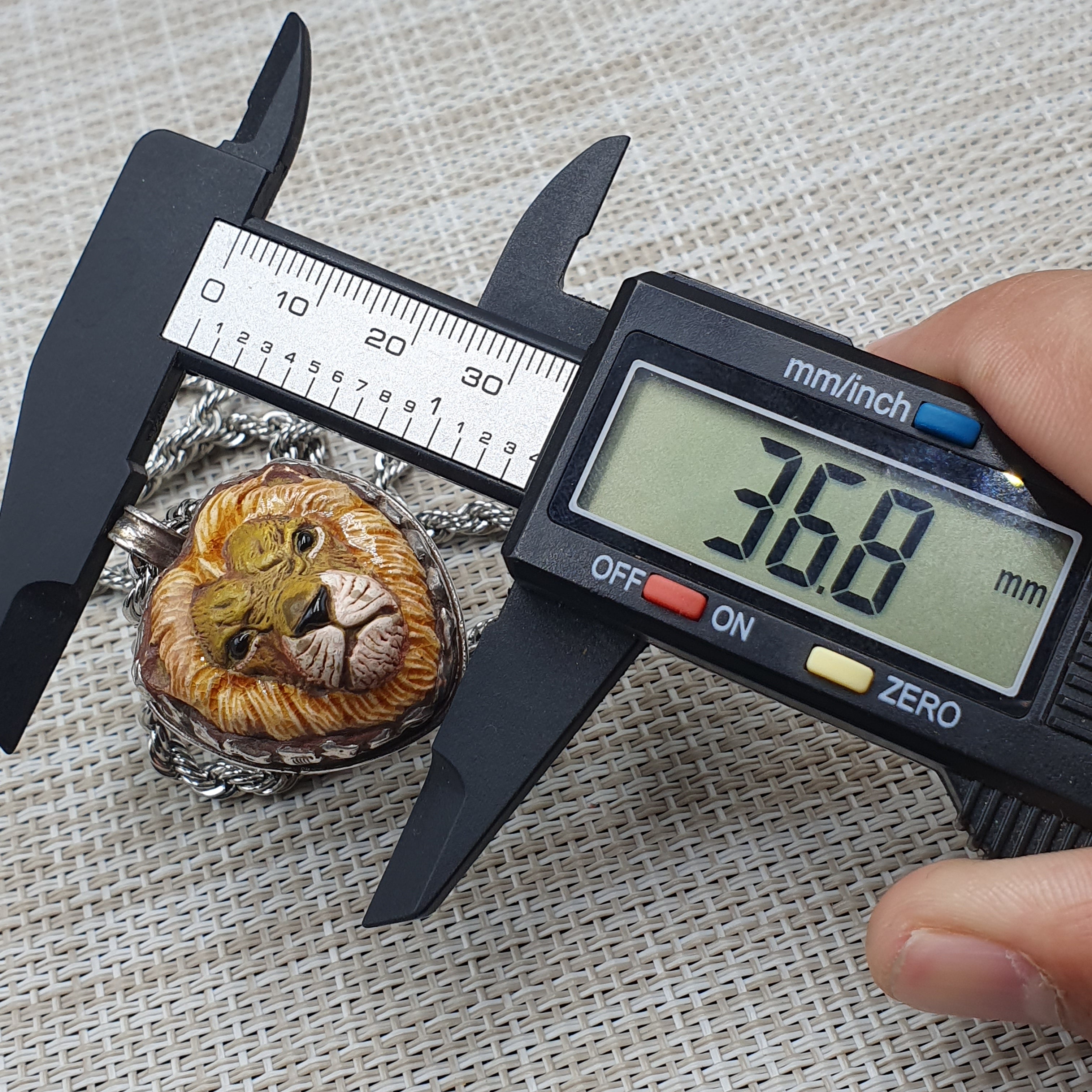 Vintage Ceramic Brass Lion Face with Stainless Steel Chain Pendant Necklace