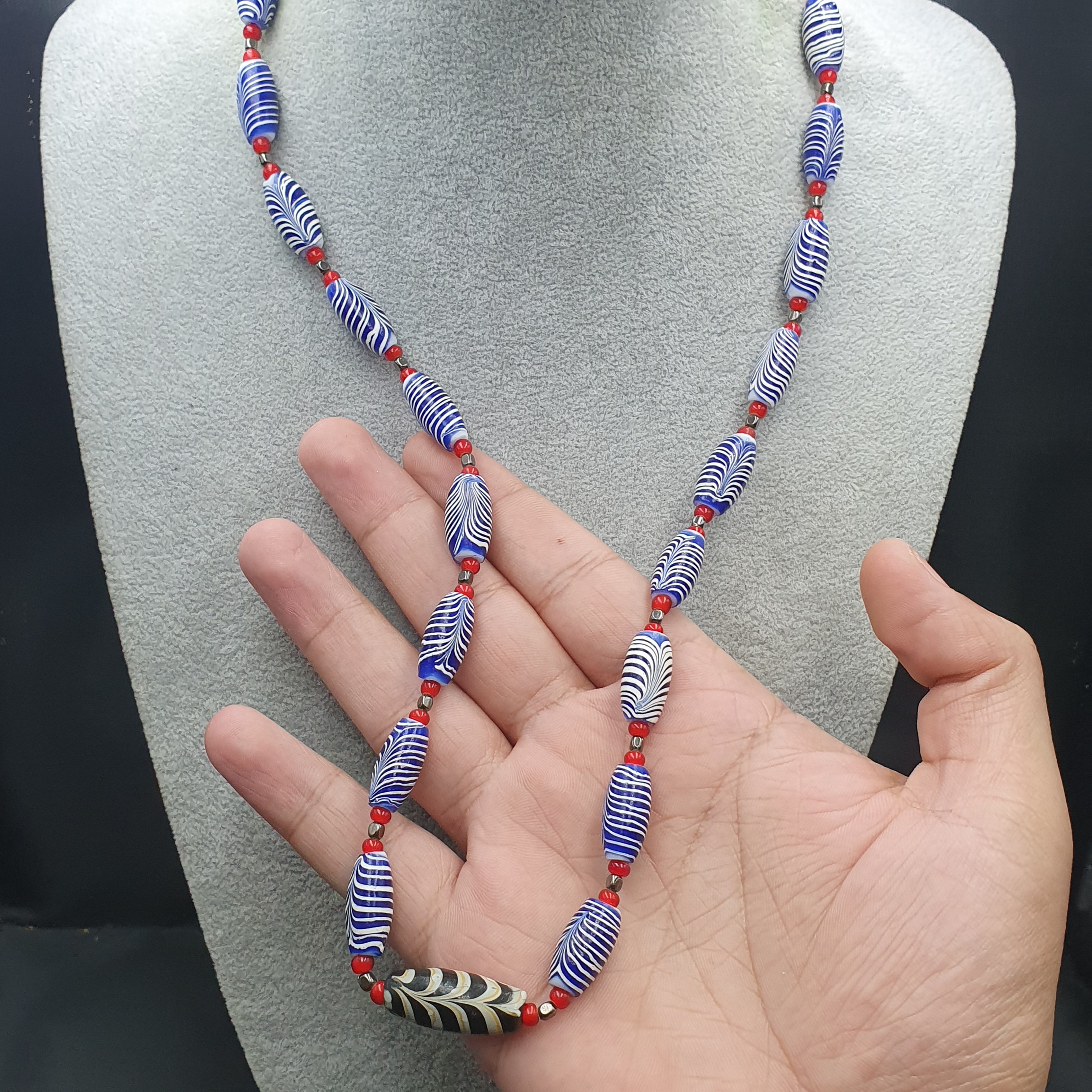 Vintage Venetian Style Feather Desgin Glass & Venetian Red WhiteHeart Glass Beads Necklace