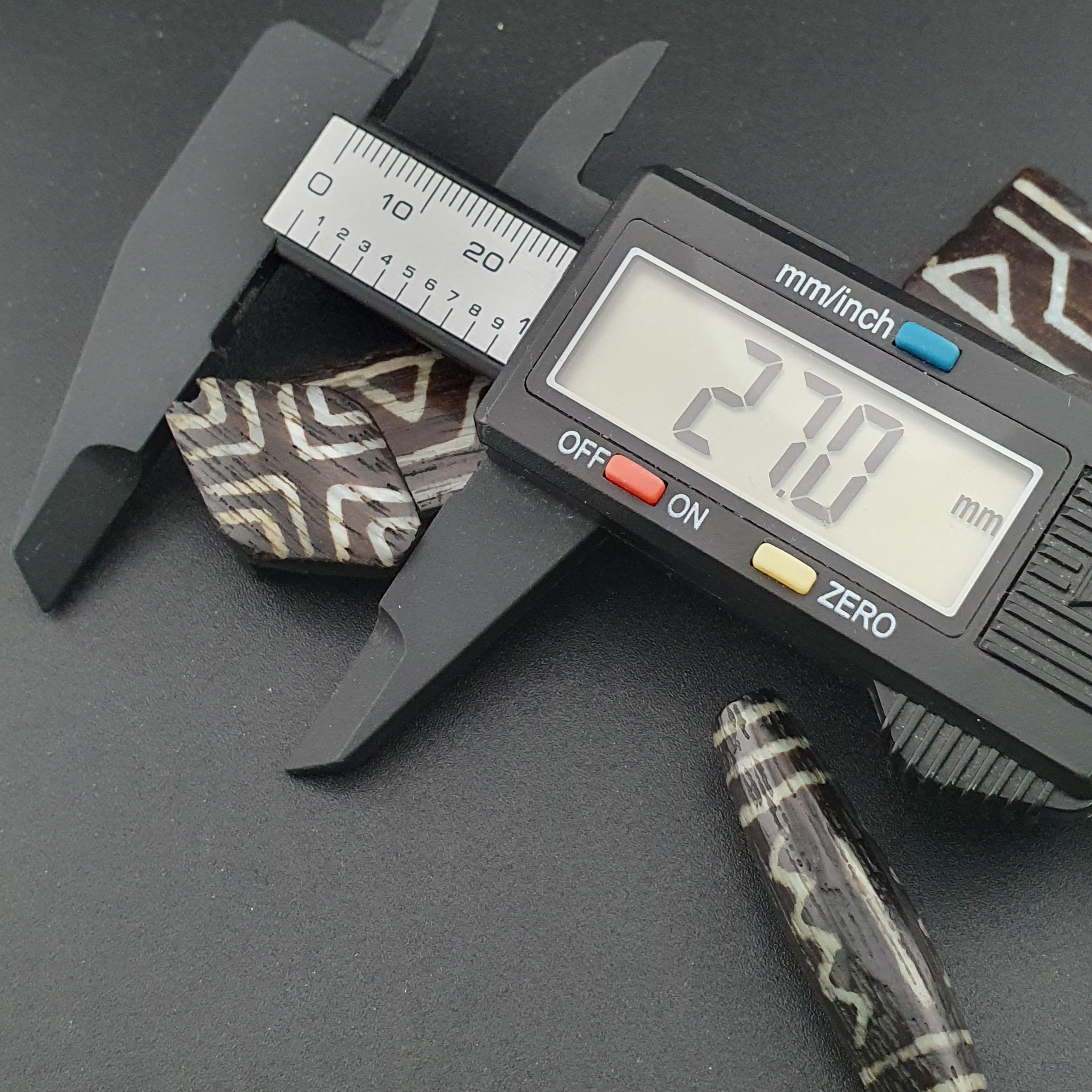 Antique Burmese Pumtek pyu Lot of 6 Beads