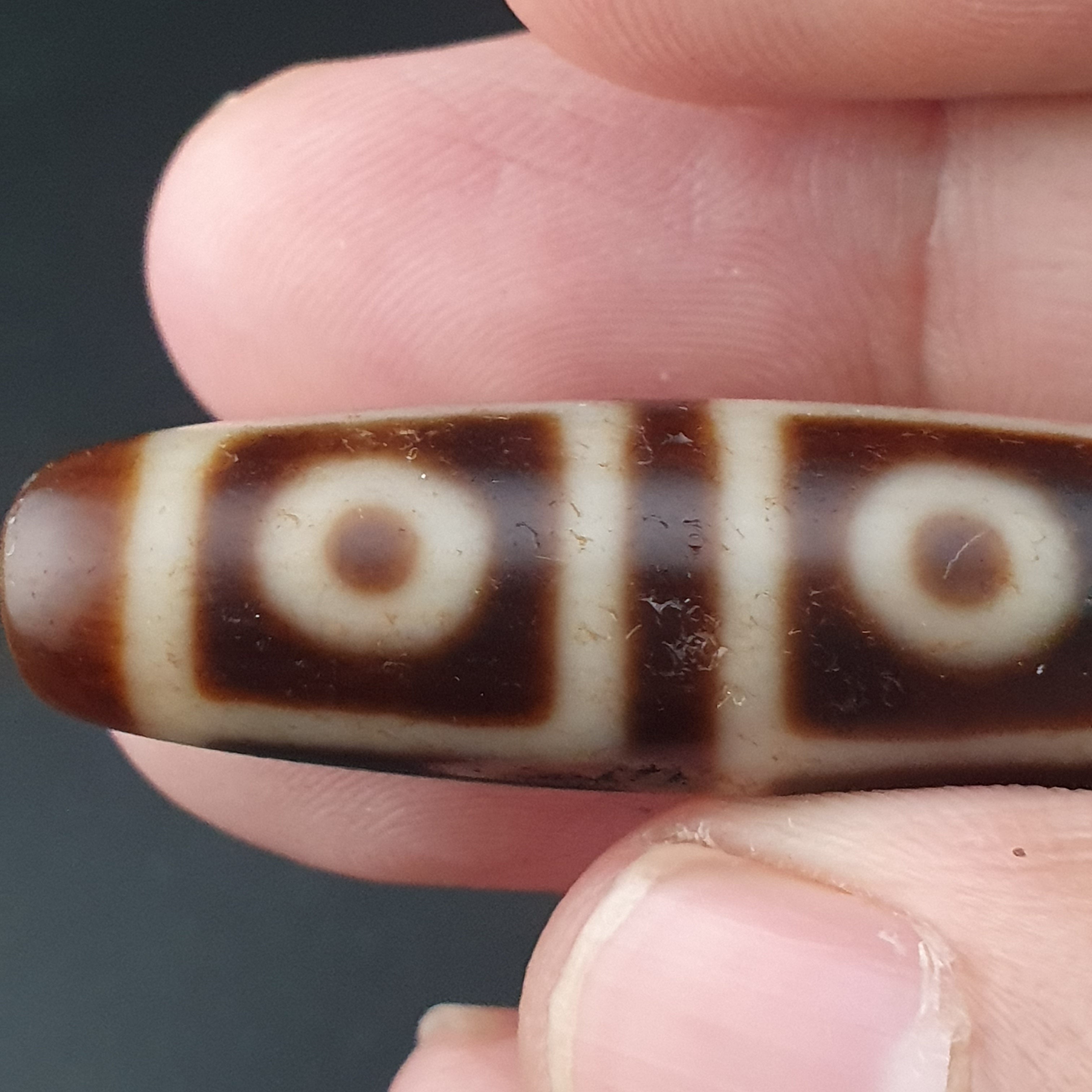 Antique Himalayan Tibetan 4 Eyes Agate Dzi Bead Amulet