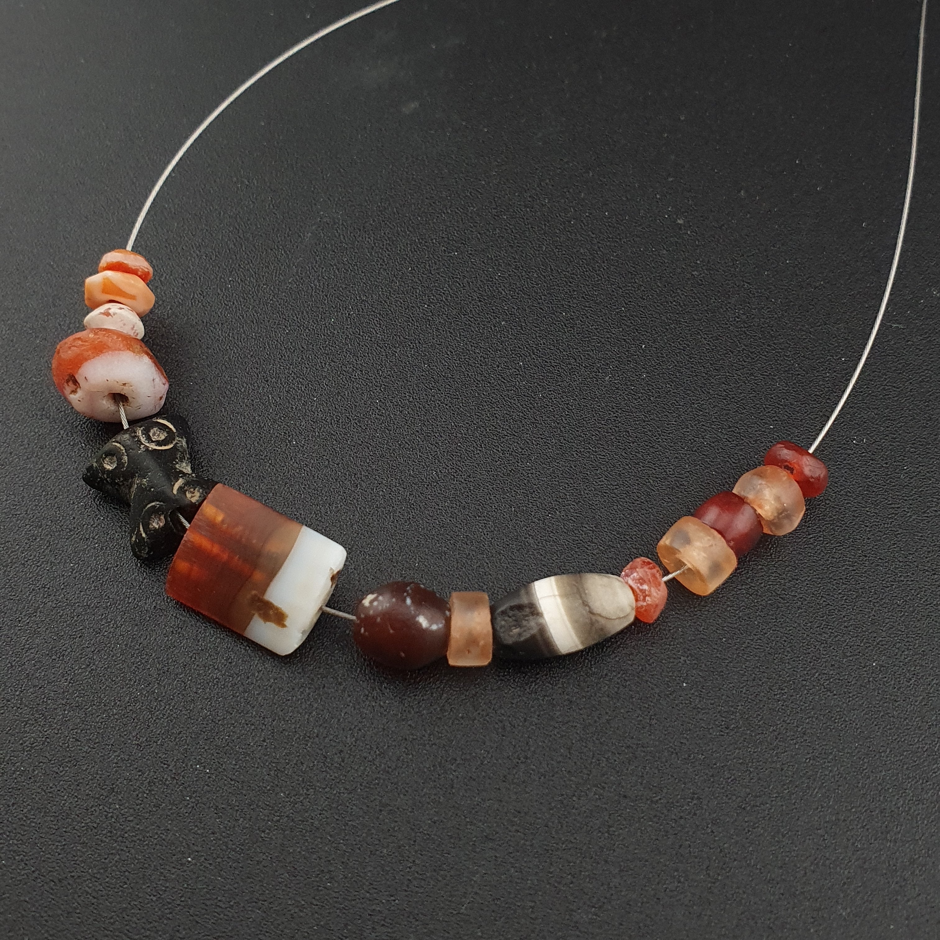 Rare Ancient Carnelian & Suleimani Agate Bead Collection – 14 Pieces