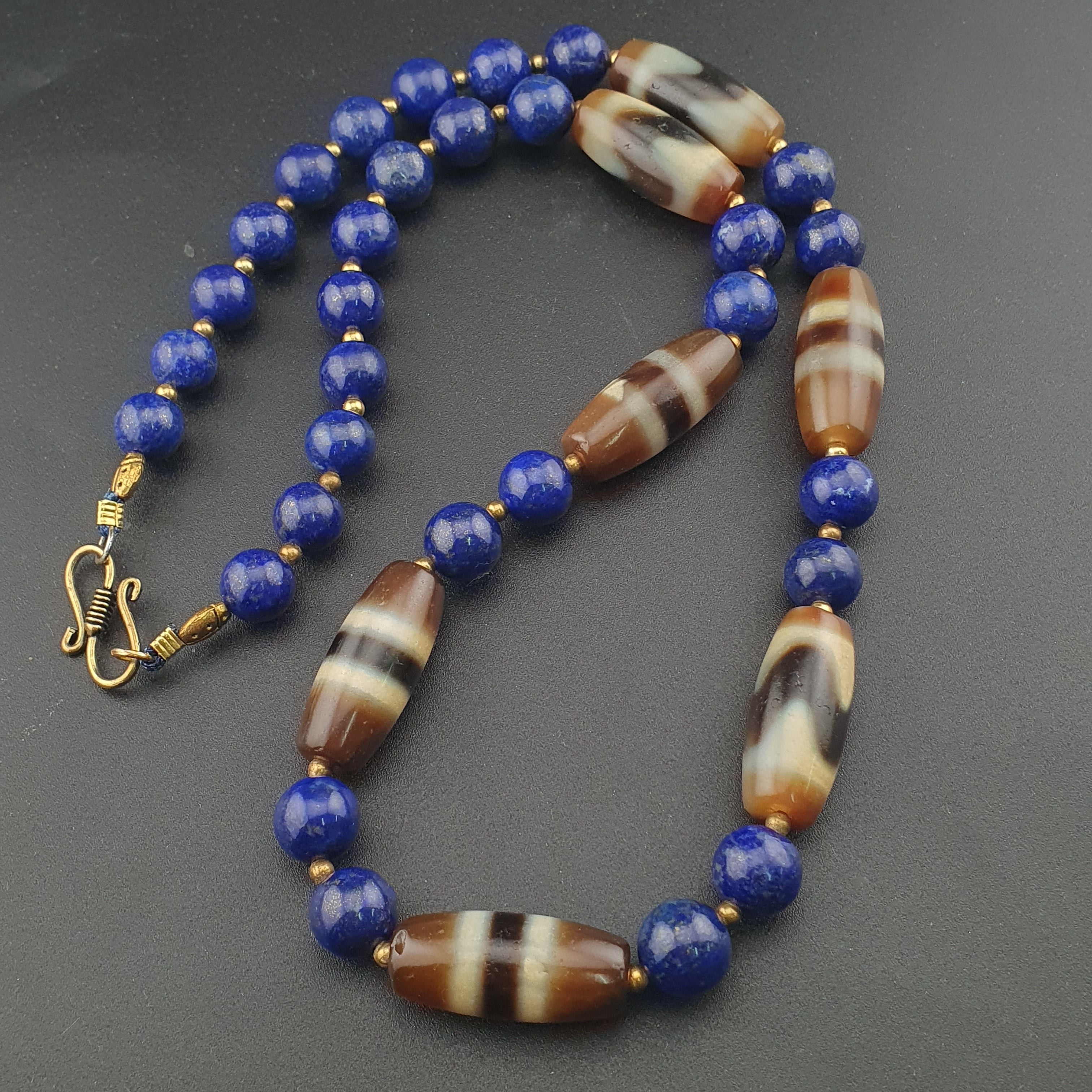 Vintage Himalayan Tibetan Zigzag & Stripe Pattern Agate Beads With LapisLazuli Necklace