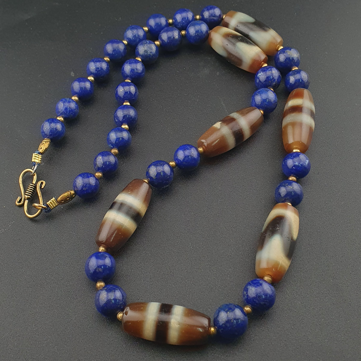 Vintage Himalayan Tibetan Zigzag & Stripe Pattern Agate Beads With LapisLazuli Necklace