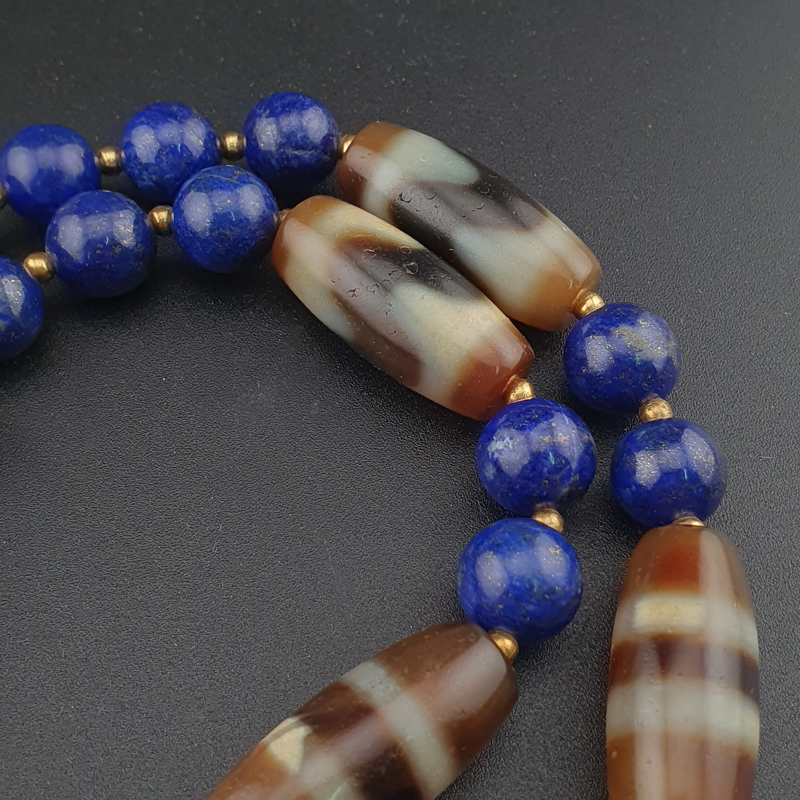 Vintage Himalayan Tibetan Zigzag & Stripe Pattern Agate Beads With LapisLazuli Necklace