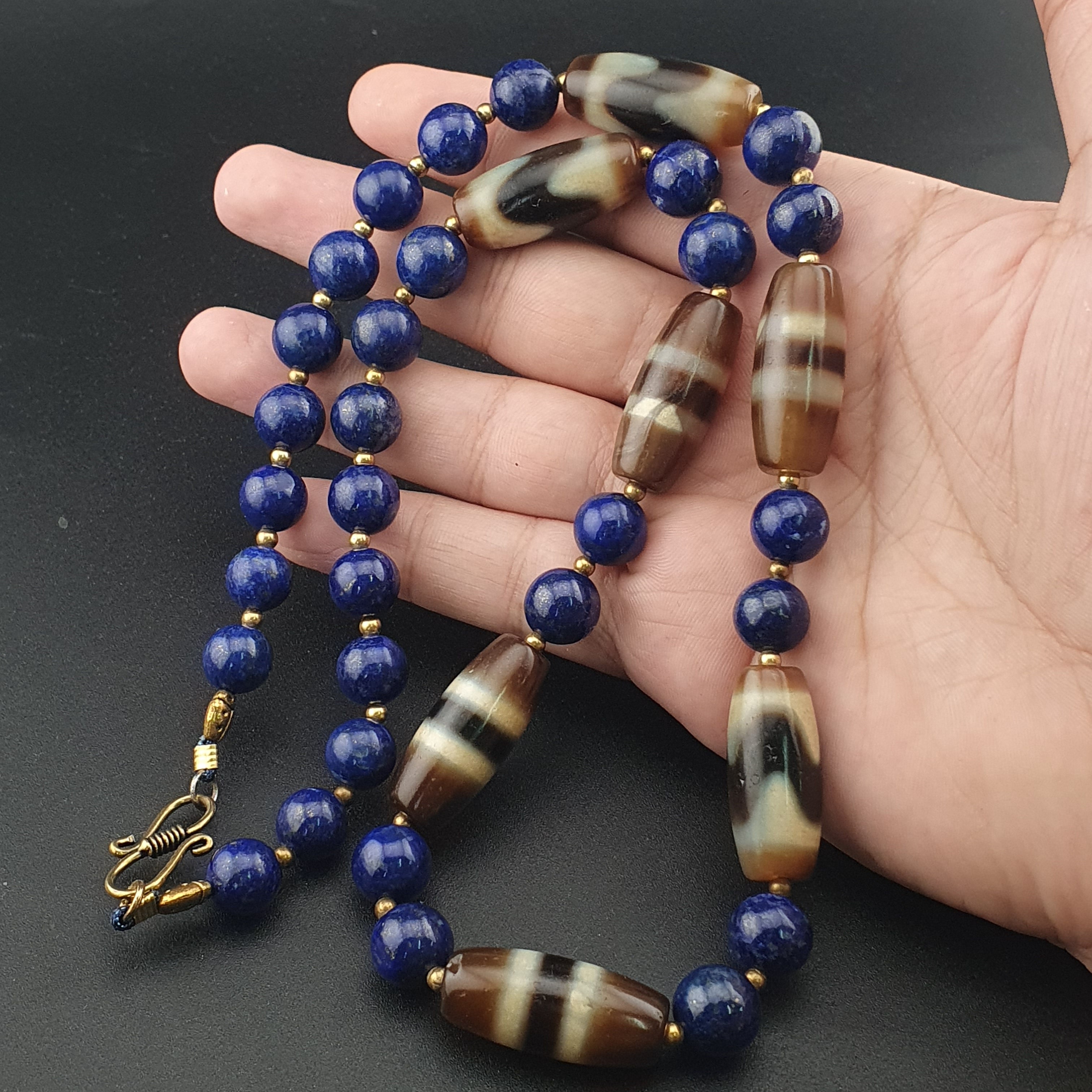 Vintage Himalayan Tibetan Zigzag & Stripe Pattern Agate Beads With LapisLazuli Necklace