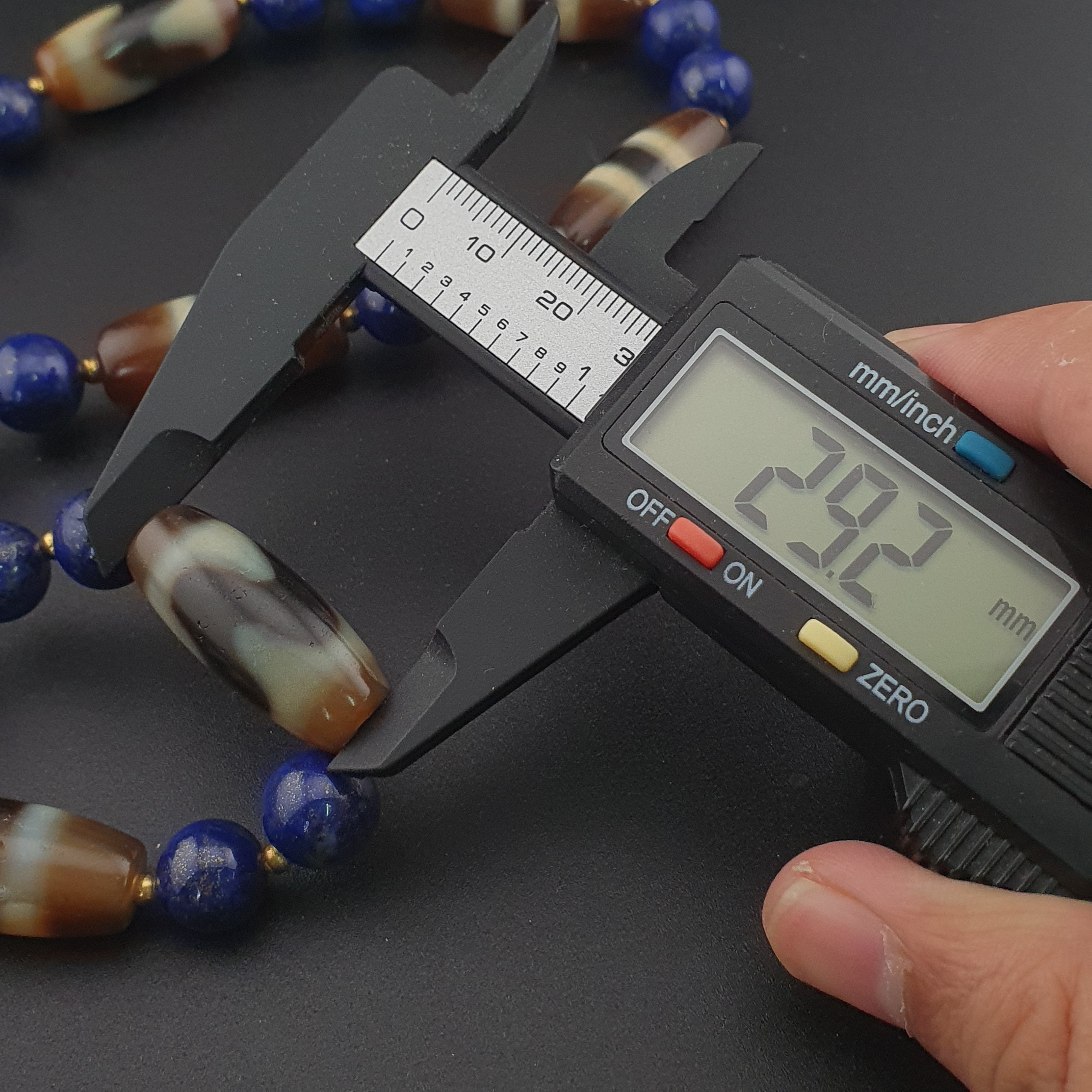 Vintage Himalayan Tibetan Zigzag & Stripe Pattern Agate Beads With LapisLazuli Necklace