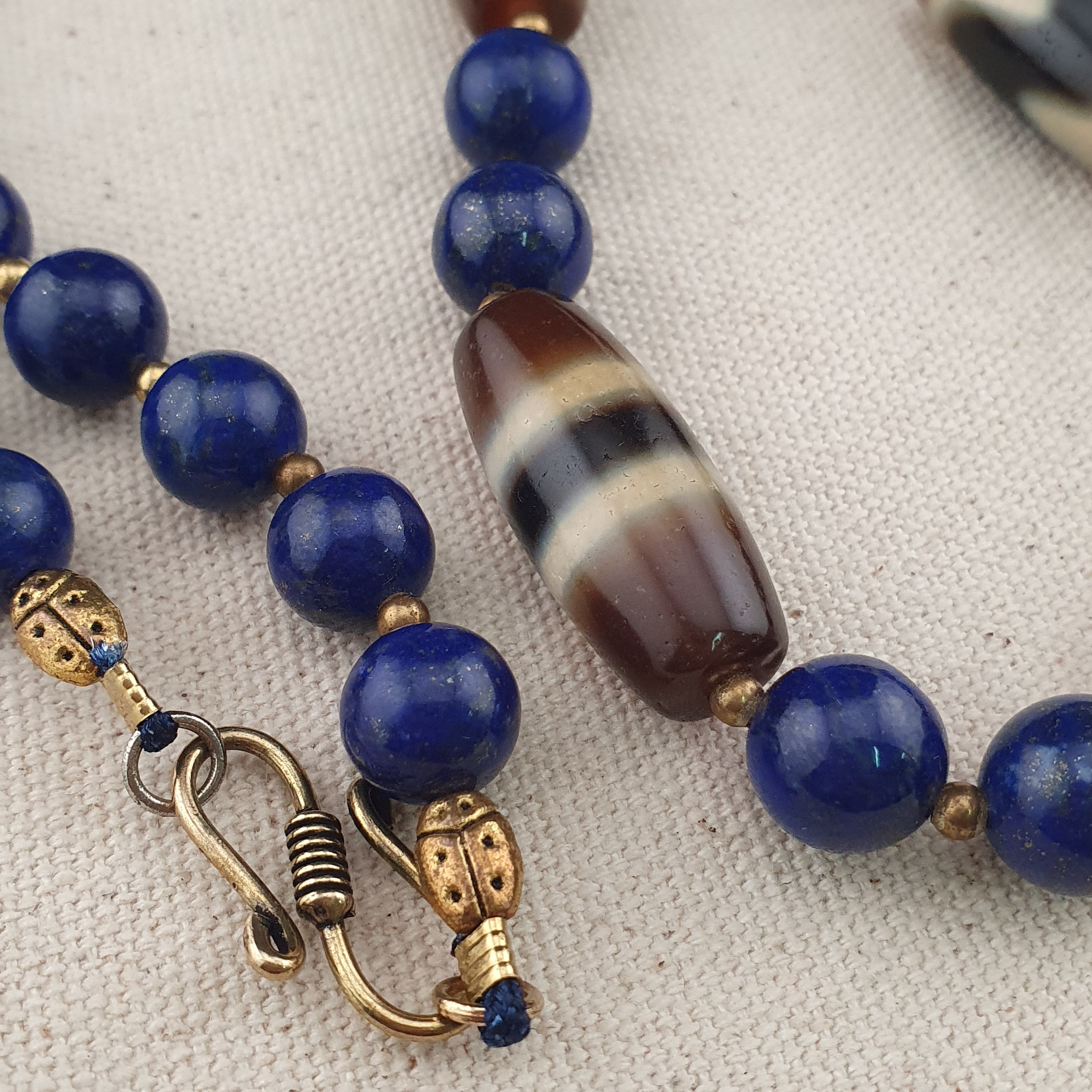 Vintage Himalayan Tibetan Zigzag & Stripe Pattern Agate Beads With LapisLazuli Necklace
